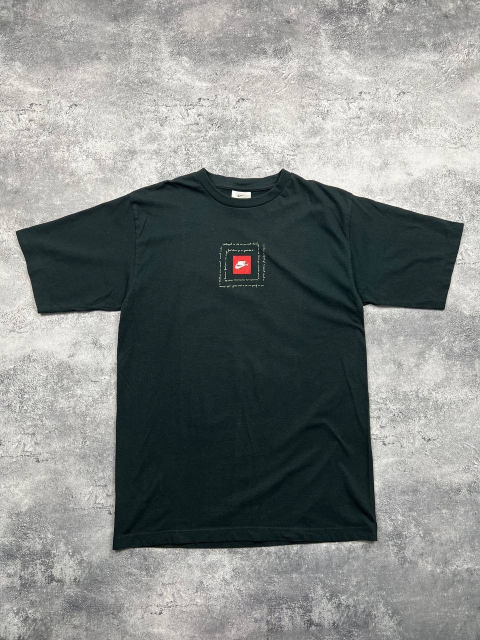 Nike Vintage Tee 90s Nike Central Box Logo Swoosh T-shirt Y2k Size US L / EU 52-54 / 3 - 1 Thumbnail