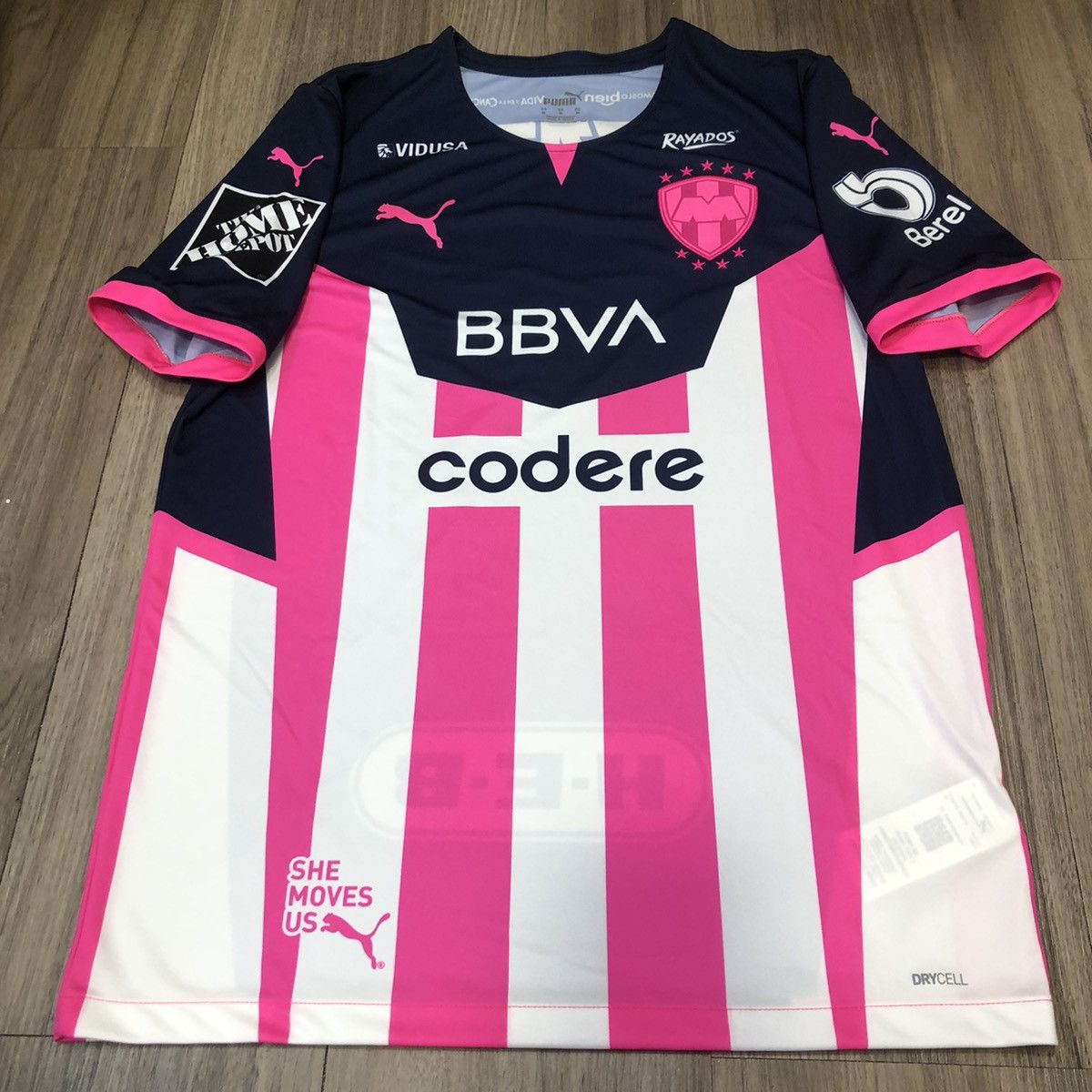 Nike Monterrey 21/22 Breast cancer awareness special jersey Size US M / EU 48-50 / 2 - 1 Thumbnail