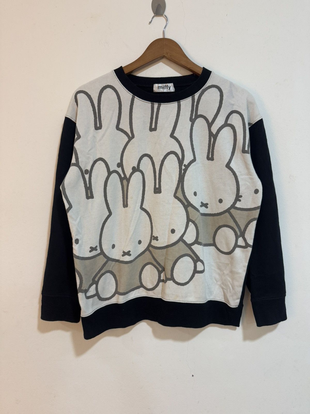 Cartoon Network × Japanese Brand × Vintage Miffy Bunny Cartoon Big Logo Pullover Size US L / EU 52-54 / 3 - 1 Thumbnail