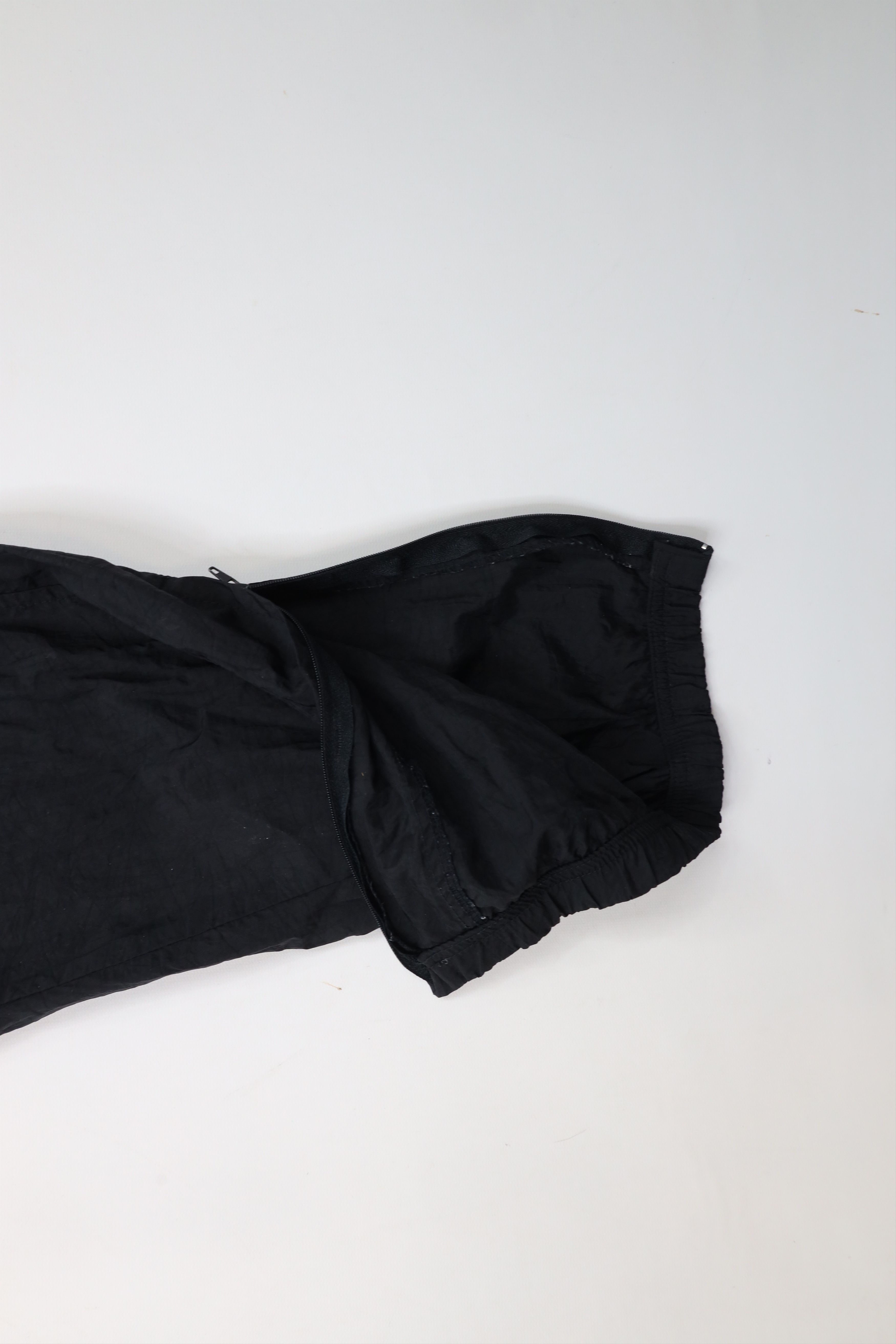 Reebok × Vintage Vintage 90s Reebok Nylon Windbreaker Joggers Pants Black Size US 36 / EU 52 - 5 Thumbnail