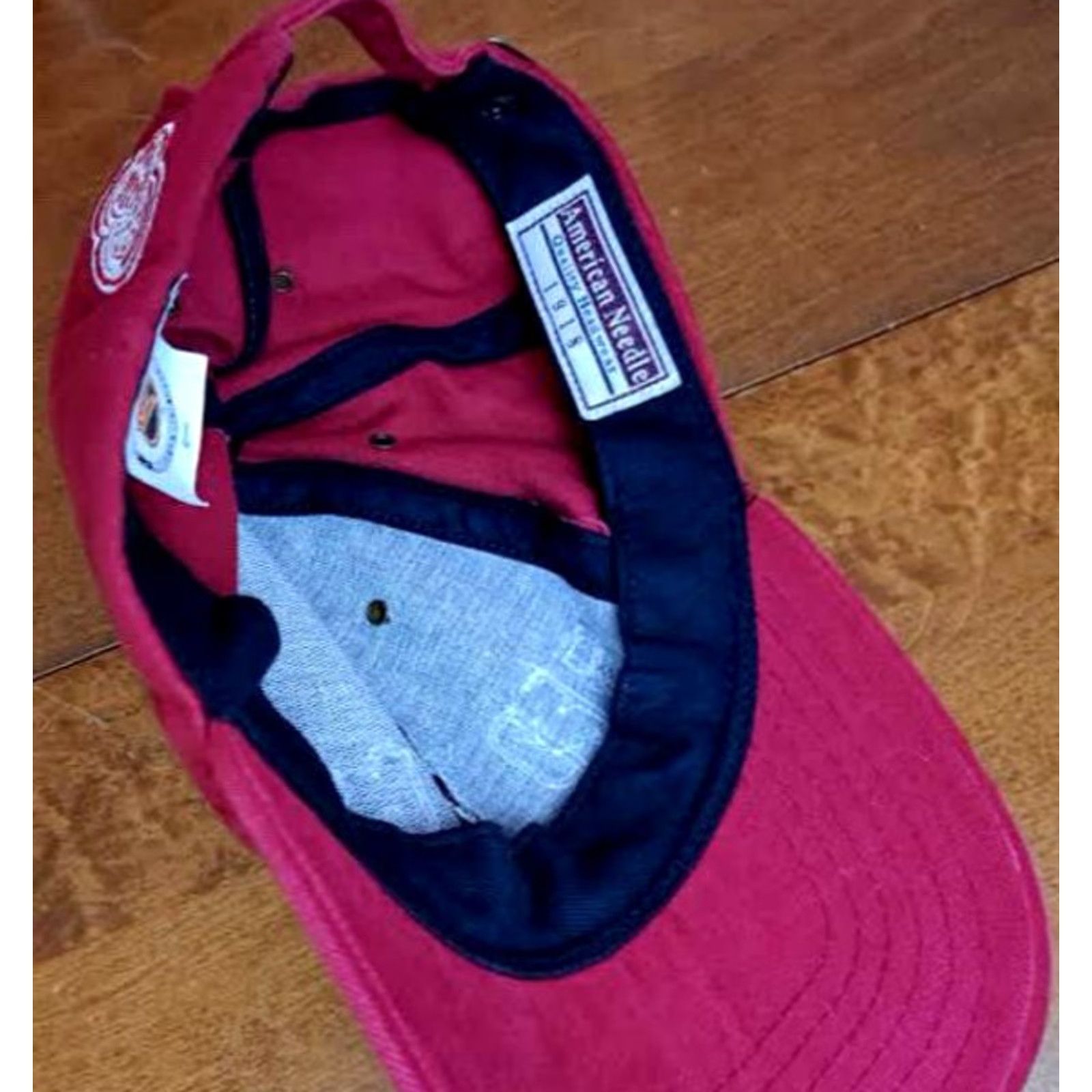 American Needle VINTAGE American Needle Hat Detroit Red Wings Baseball Cap Mens Adjustable Red Cotton Canvas Hockey Autograph Stitch Pattern Solid Baseball Cap Size ONE SIZE - 5 Thumbnail