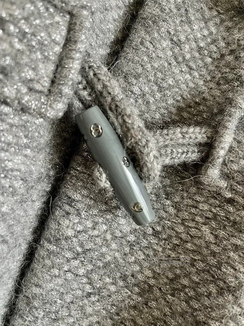 Chanel Chanel Silver Grey Cow Horn Buckle Cashmere Hooded Coat Size M / US 6-8 / IT 42-44 - 4 Thumbnail