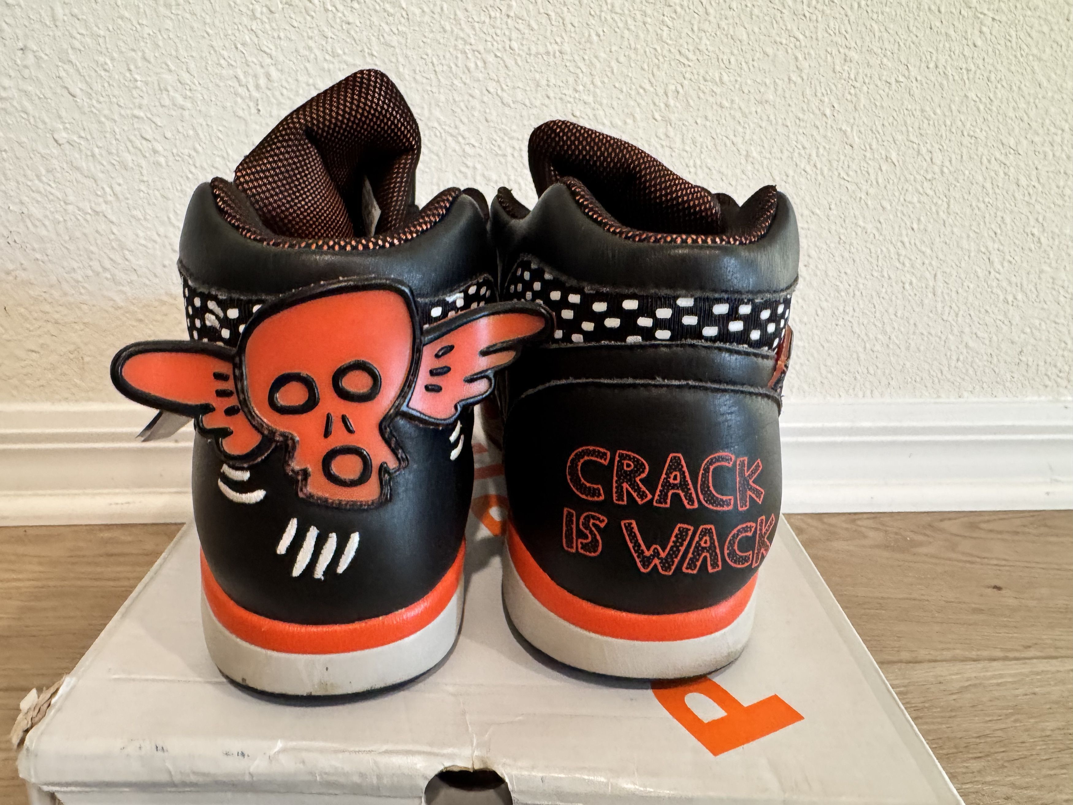 Reebok REEBOK/KEITH HARING "Crack is Wack" LIMITED ED PUMP SNEAKER Size US 9.5 / IT 39.5 - 10 Thumbnail