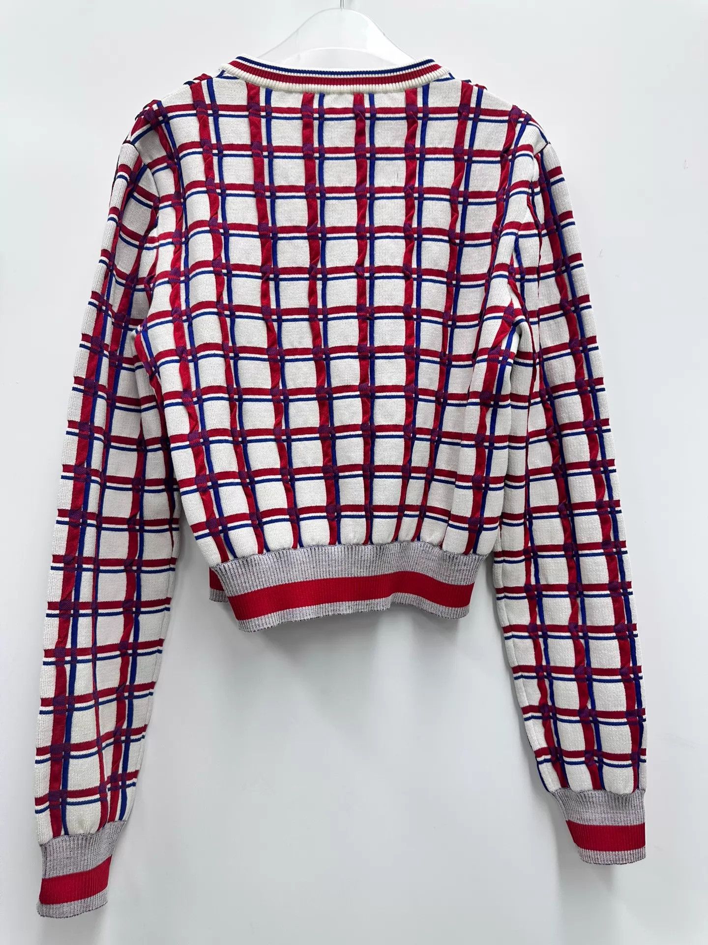Louis Vuitton Louis Vuitton women's XS cardigan Size XS / US 0-2 / IT 36-38 - 2 Thumbnail
