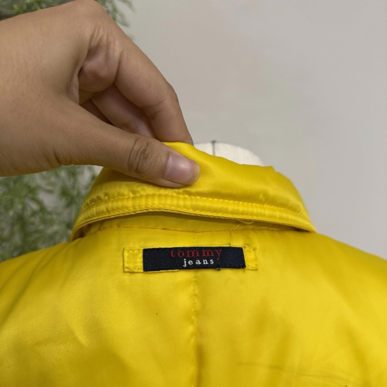 Tommy Hilfiger Tommy Hilfiger 1990s Vintage Quilted Puffer Vest Size XL Size XL / US 12-14 / IT 48-50 - 7 Thumbnail