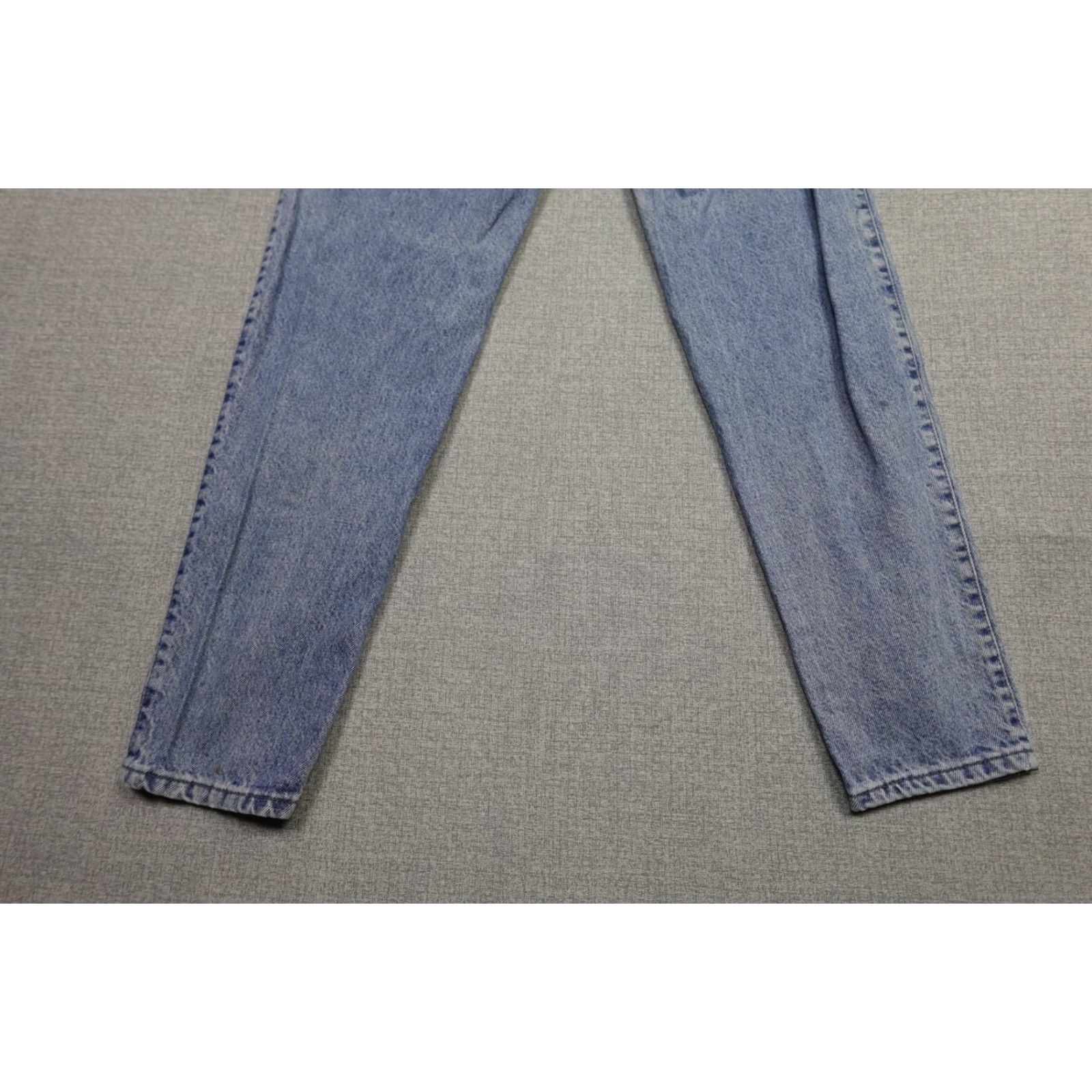 Levi's VINTAGE Levi's Jeans 900 Womens Size 9 Blue Relaxed Fit Tapered Leg Light Wash Special Size 30" / US 8 / IT 44 - 6 Thumbnail