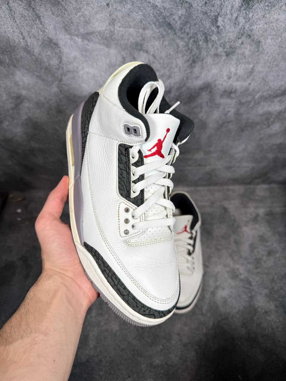 Jordan Brand Size 9 | Jordan 3 Cement Grey No Box | Pre-Owned Size US 9 / EU 42 - 1 Thumbnail