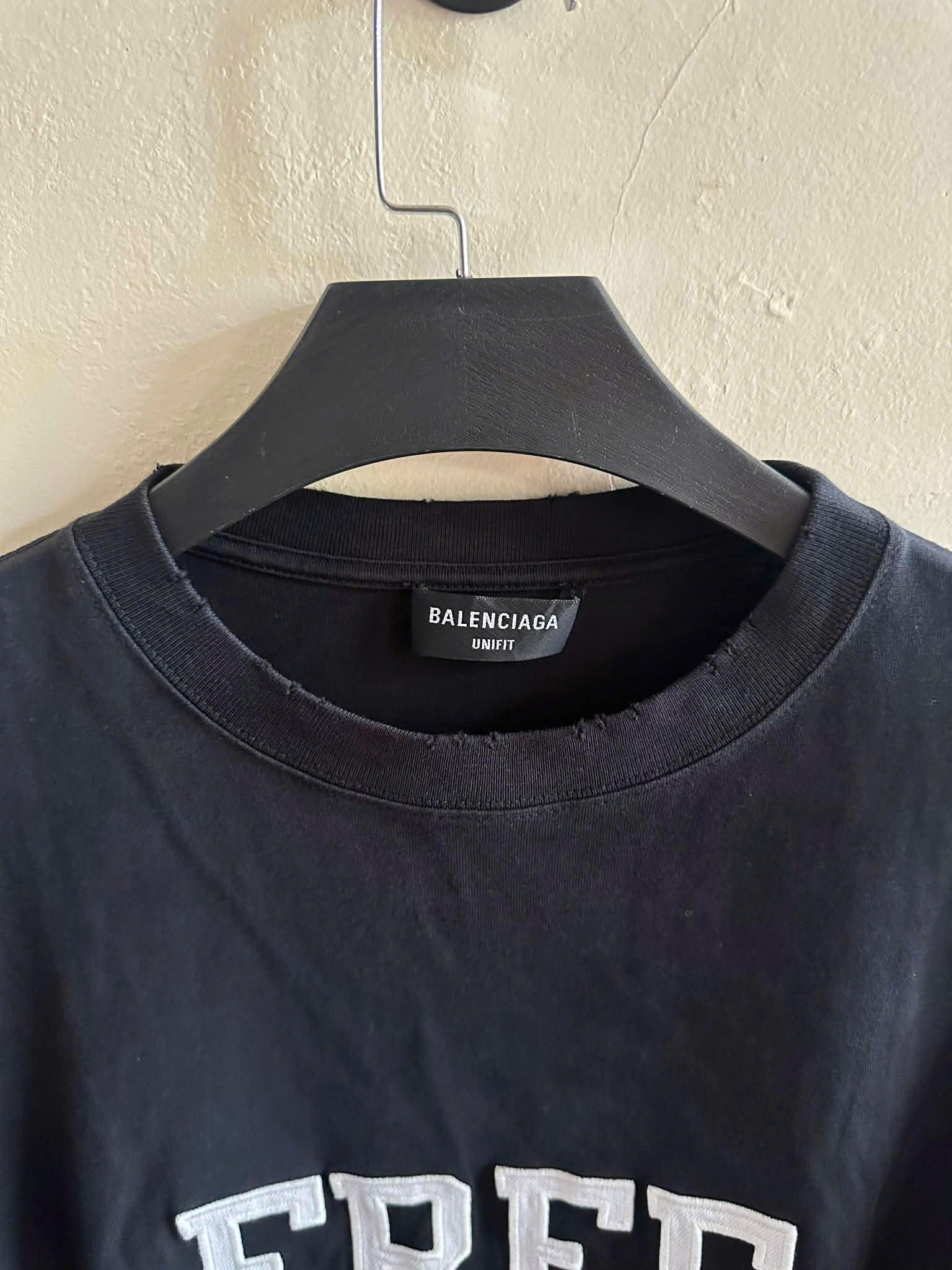 Balenciaga BALENCIAGA T SHIRT Size US XS / EU 42 / 0 - 9 Thumbnail