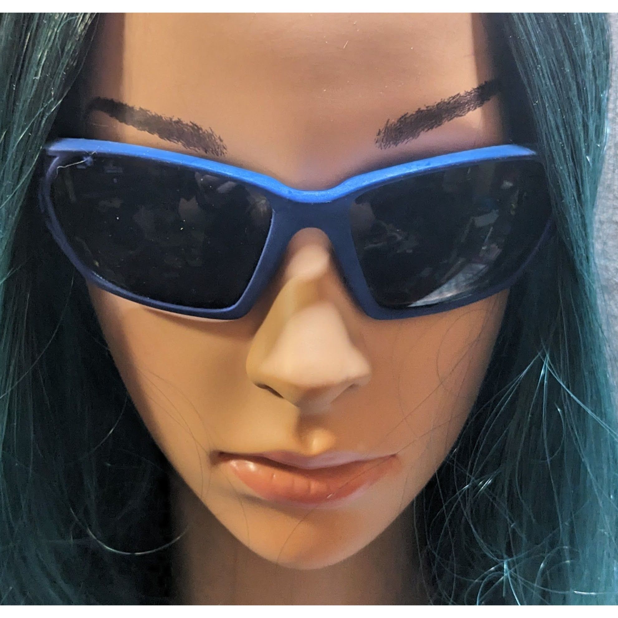 Foster Grant Foster Grant Metallic Blue Velvet Touch Sunglasses Size ONE SIZE - 5 Thumbnail