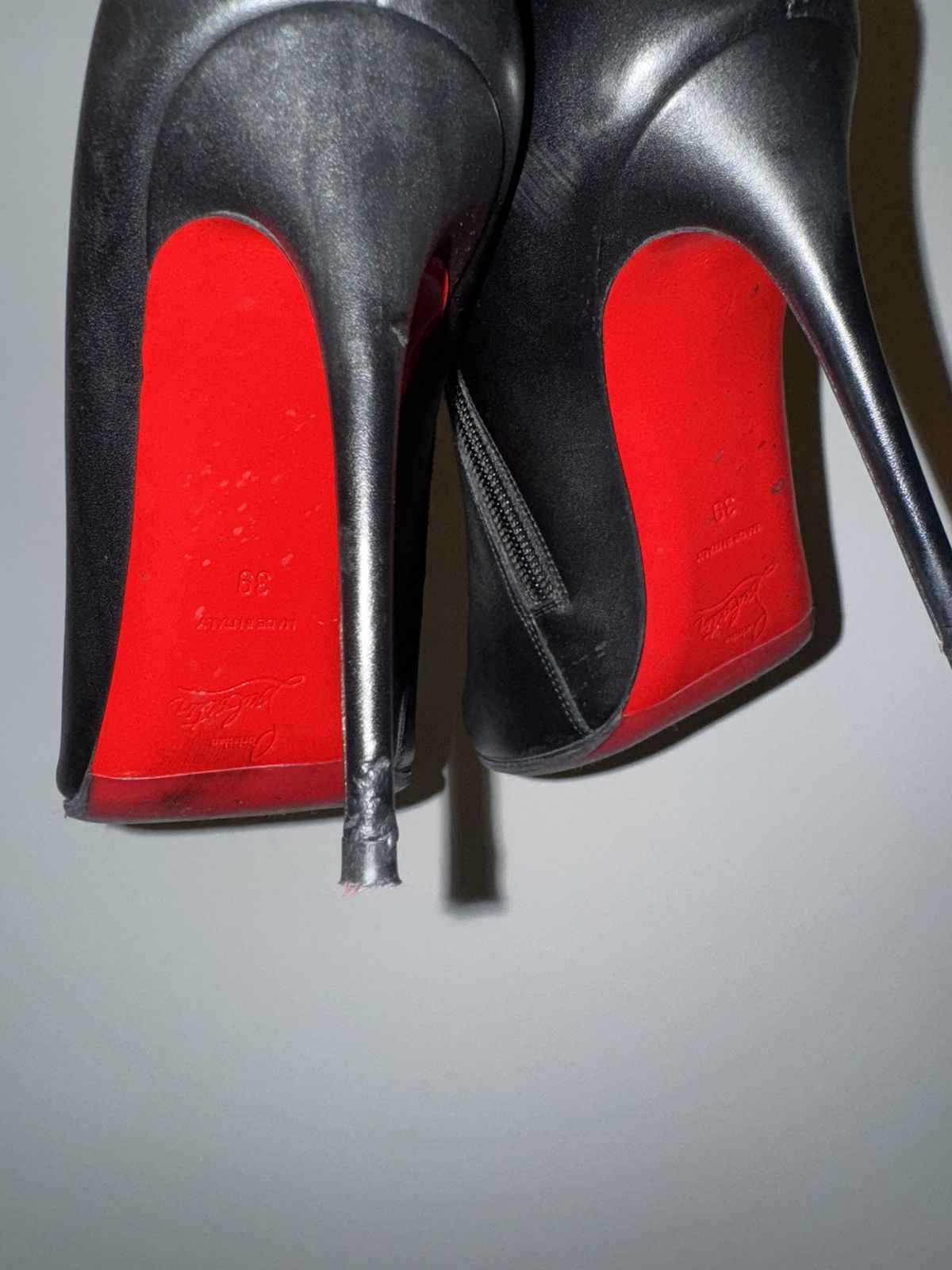 Christian Louboutin ELOSIE BOOTIE Size US 8 / IT 38 - 8 Thumbnail