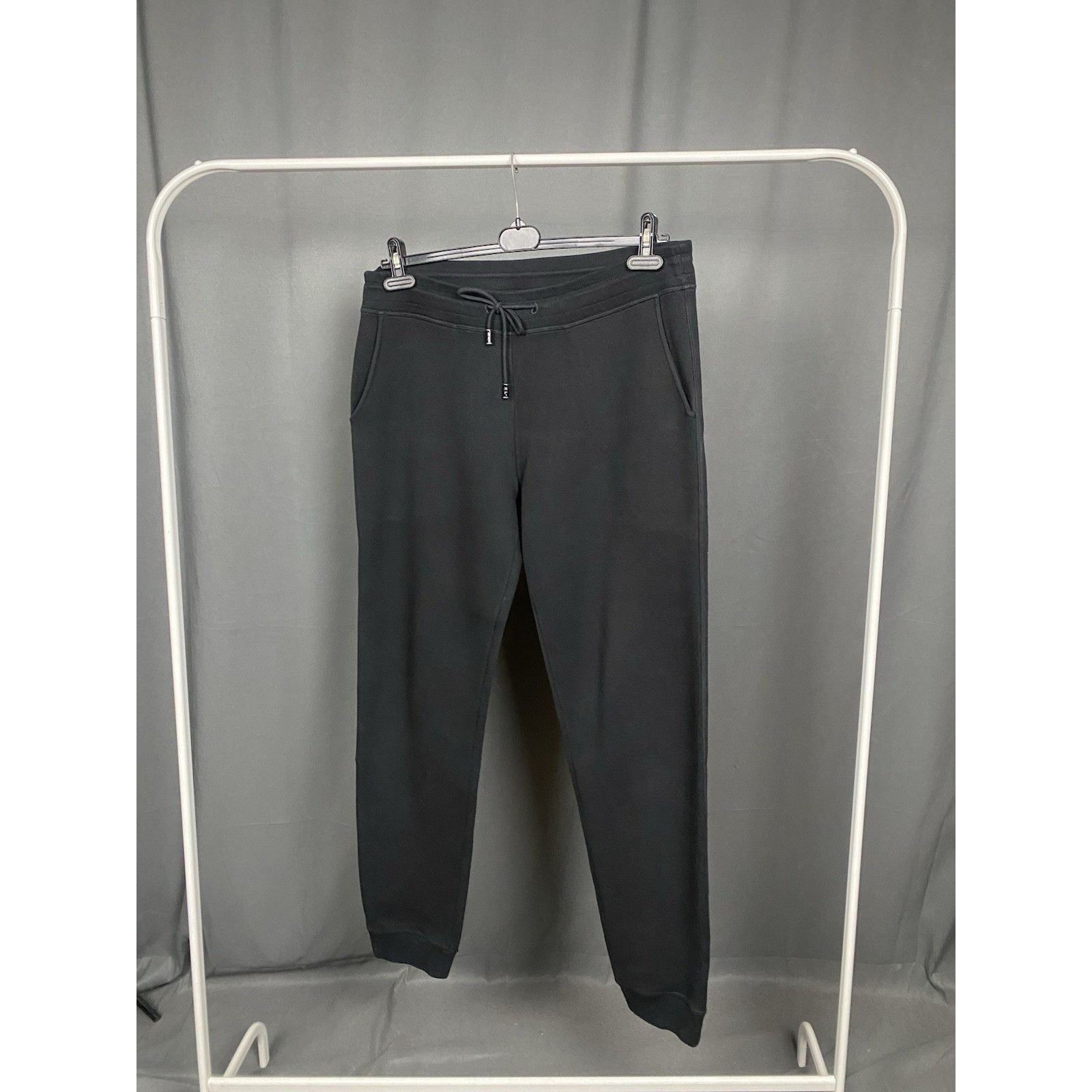 Louis Vuitton Louis Vuitton Auth Men's Black Drawstring Sweat Pants Size X Size US 36 / EU 52 - 2 Thumbnail