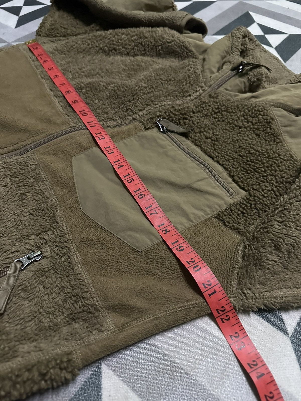Engineered Garments × Uniqlo Engineered Garments patchwork deep pile fleece jacket Size US S / EU 44-46 / 1 - 9 Thumbnail