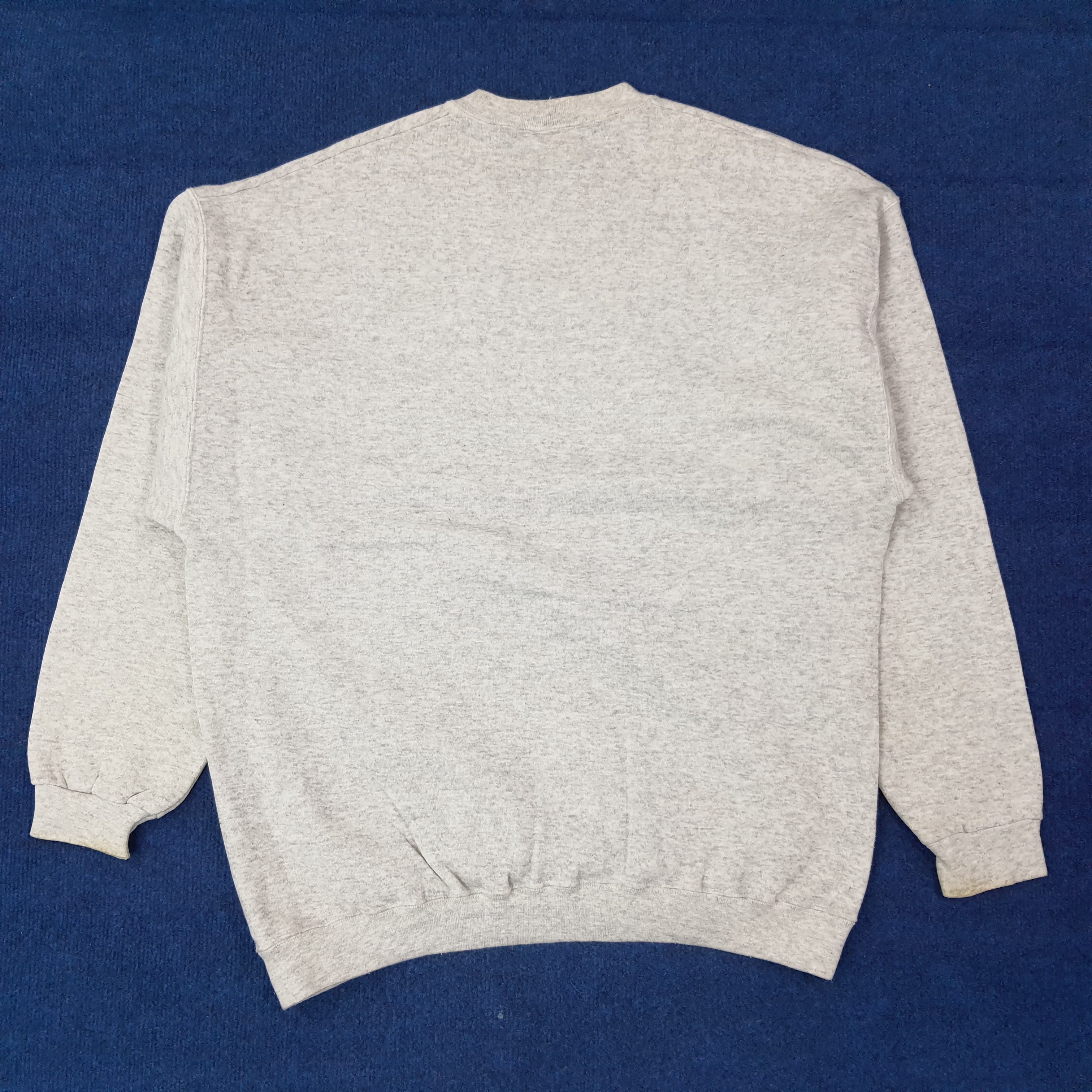 Vintage Vintage Discus Blackhawk Football Team Sweatshirt C266N15 Size US L / EU 52-54 / 3 - 4 Thumbnail