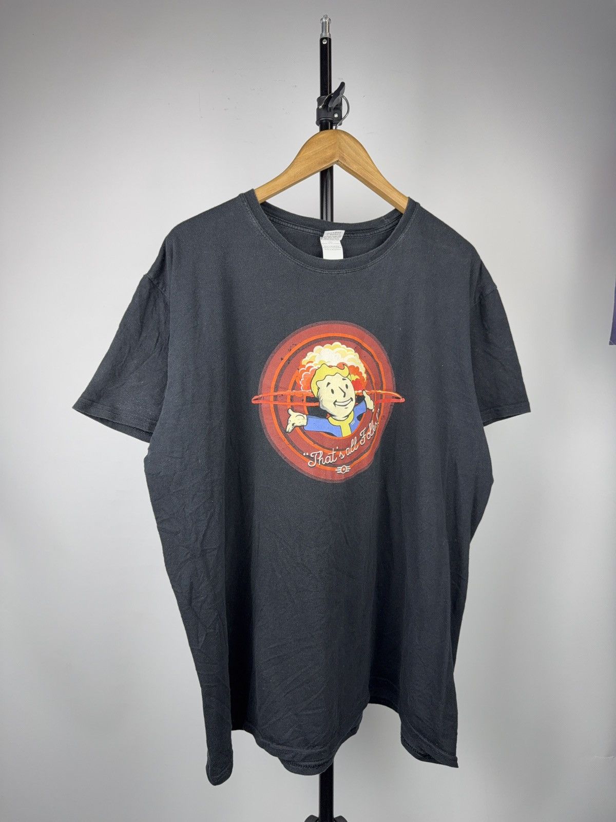 Vintage 00s Fallout Vault Boy “That’s All Folks” Graphic T-Shirt Size US XXL / EU 58 / 5 - 1 Thumbnail