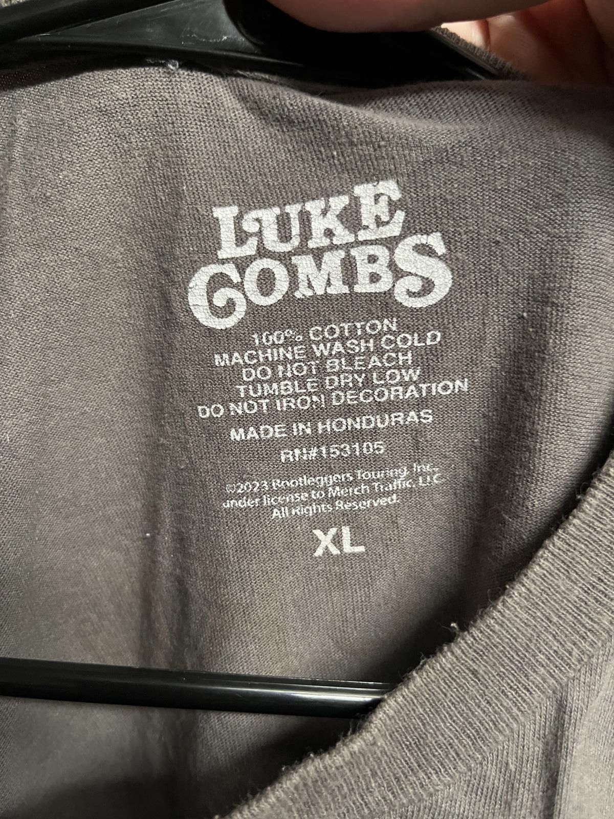 Designer Luke Combs 2023 World Tour Tour T-shirt - XL Size US XL / EU 56 / 4 - 3 Thumbnail