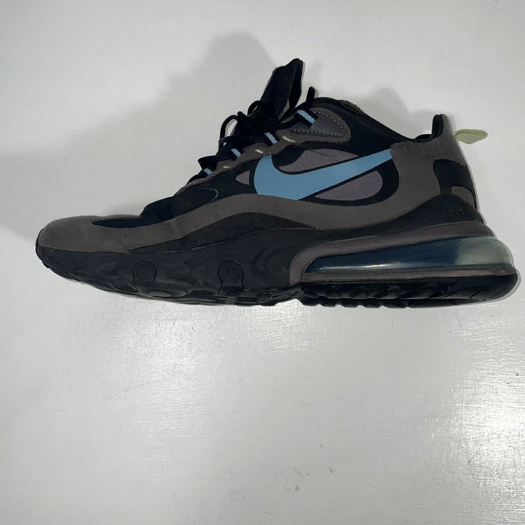 Nike Nike Sneaker Mens Black Air Max React C13866 Size Gray Blue Swoosh Size US 8 / EU 41 - 5 Thumbnail