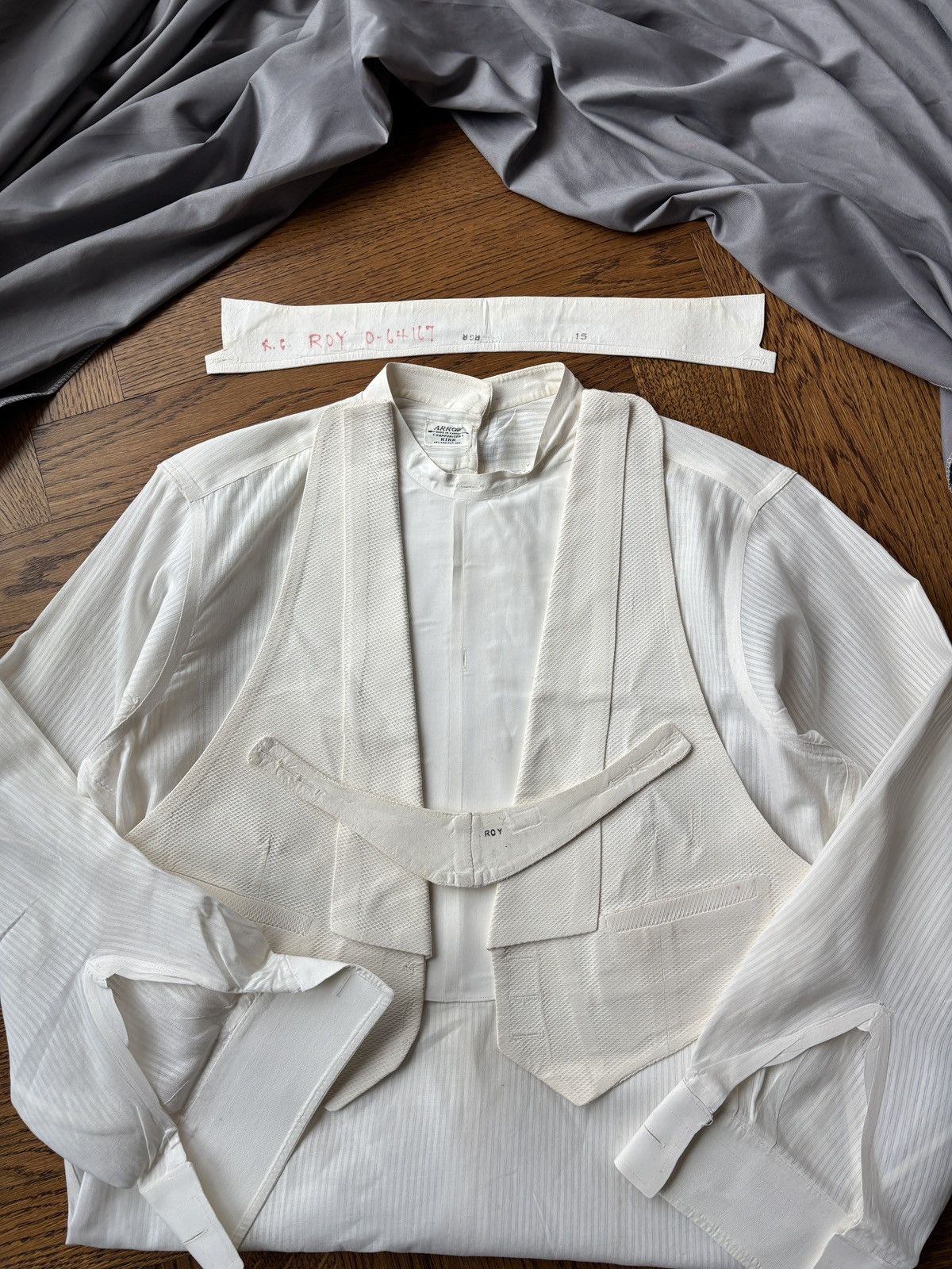 Arrow × Vintage 1940s Bib Front Back Button Dress Shirt Vintage Arrow Size US S / EU 44-46 / 1 - 23 Thumbnail