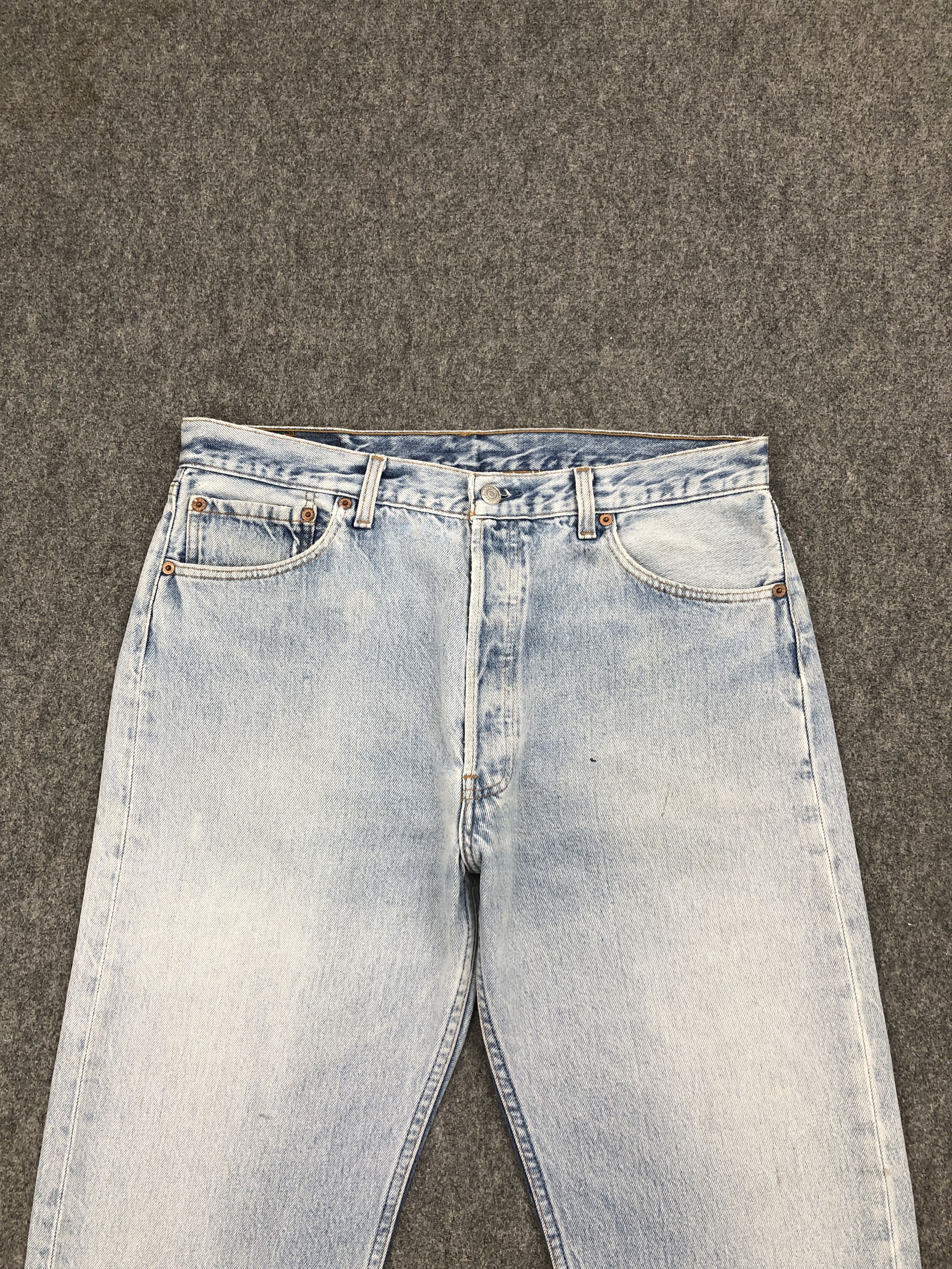 Light Blue Washed Vintage 90s Levis 501 Jeans