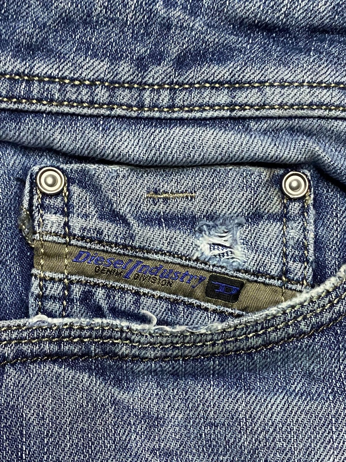 Diesel Vintage Diesel Thanaz Faded Wash Distressed Skinny Jeans Size US 34 / EU 50 - 9 Thumbnail