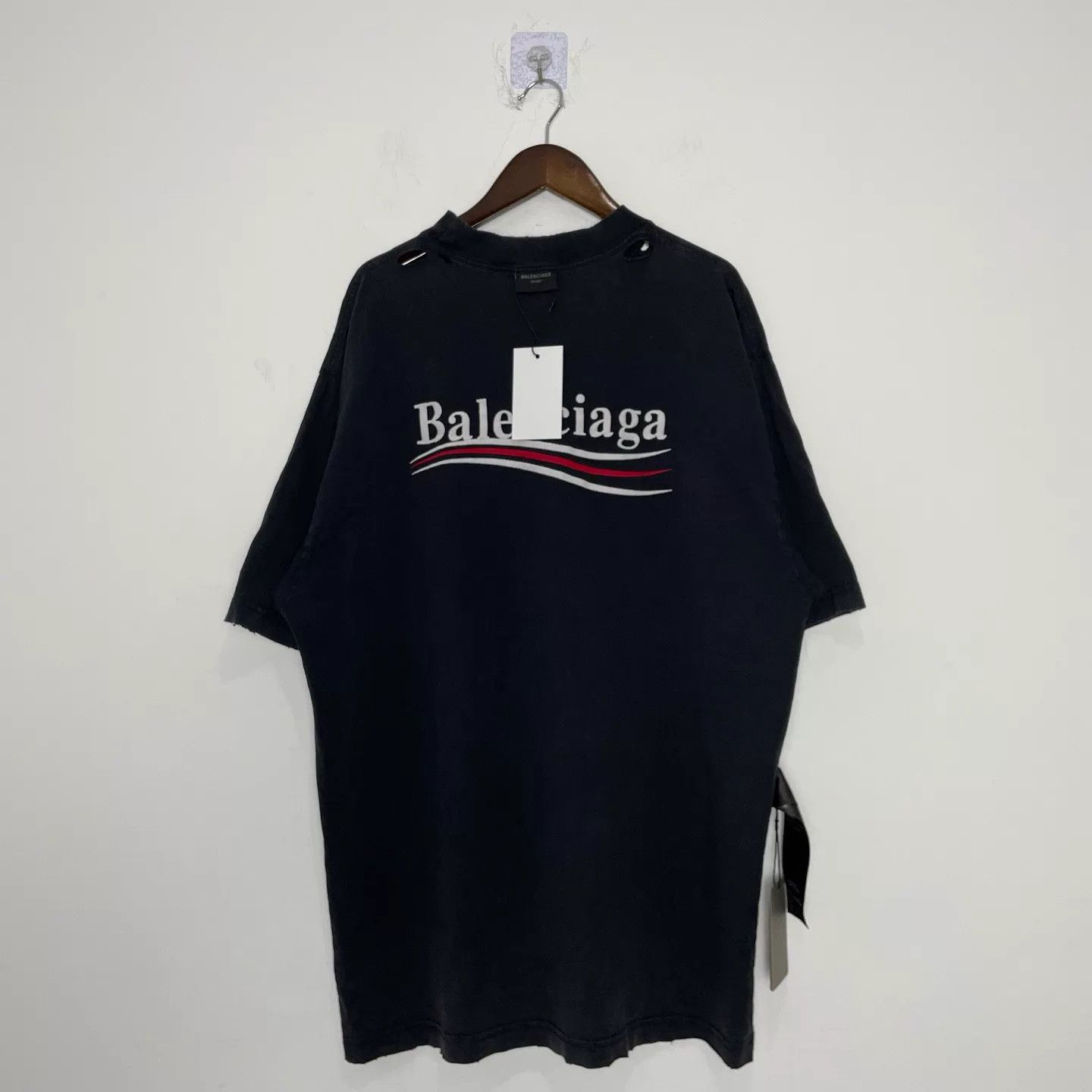 Balenciaga Balenciaga 25 New Destroyed Coke Tee S (118/76) Size US S / EU 44-46 / 1 - 2 Thumbnail