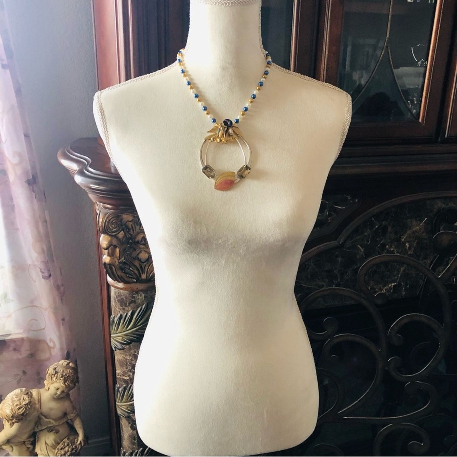 Handmade Handcrafted repurpose large bold pendant Pearl necklace Size ONE SIZE - 6 Thumbnail