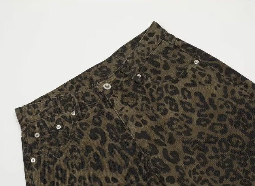 Japanese Brand × Jean Y2k Leopard Cropped Shorts Size US 32 / EU 48 - 6 Thumbnail