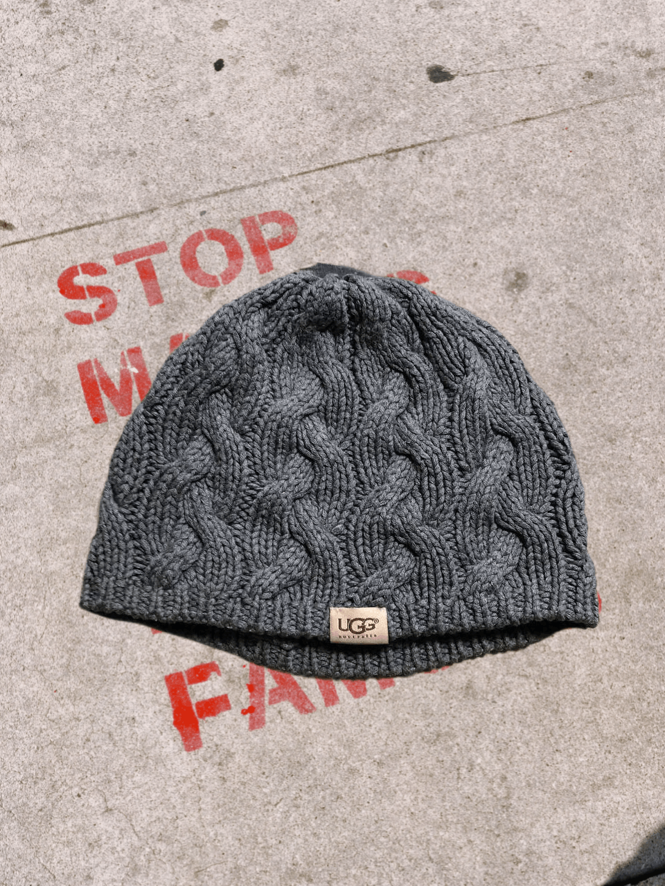 Ugg UGG Logo Knitted Hat One Size Y2K Streetwear Size ONE SIZE - 1 Thumbnail