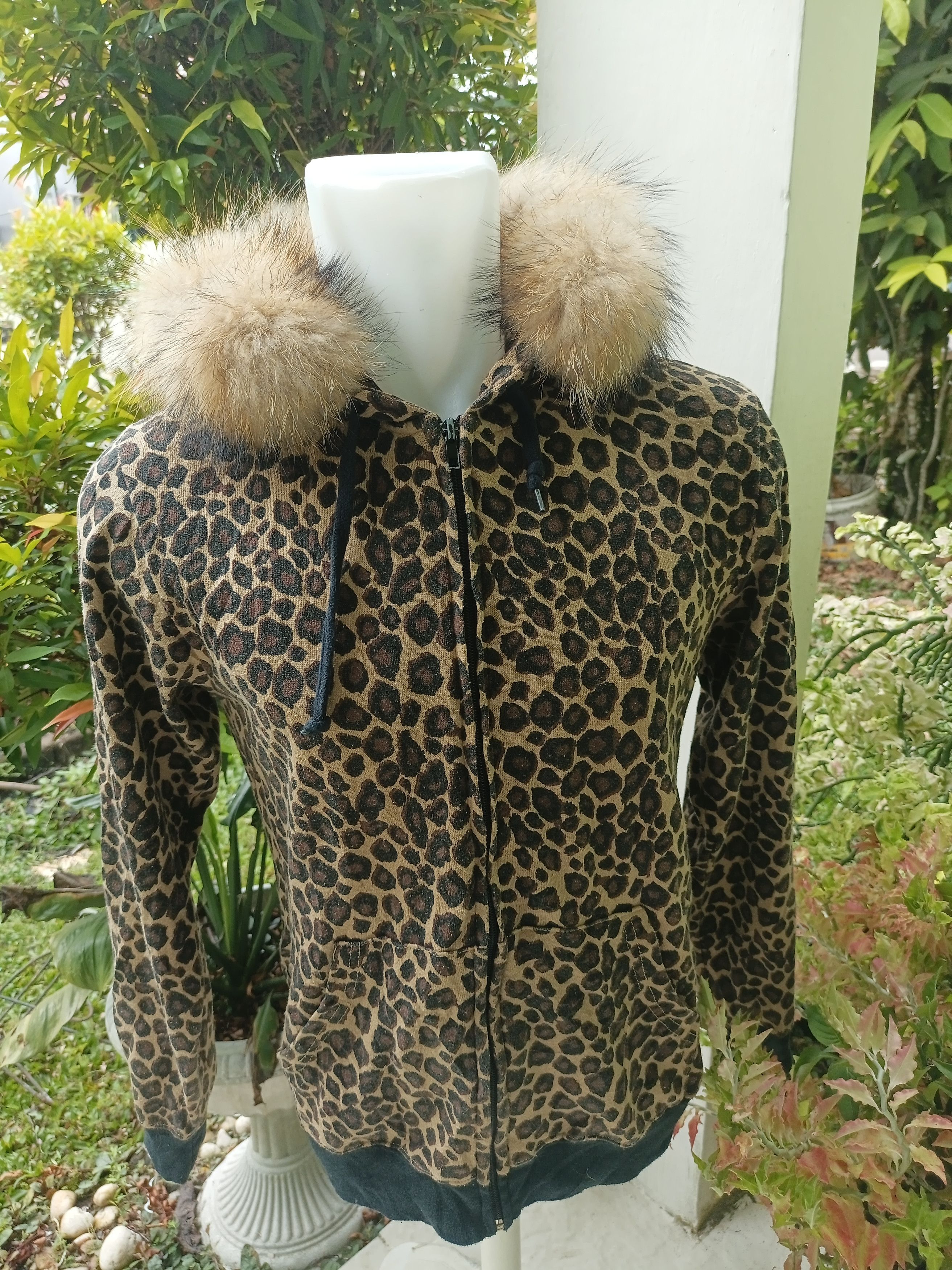 If Six Was Nine × Japanese Brand × Le Grande Bleu (L.G.B.) Y2K SHOCK NINE Leopard Ear Fur Zipper Hoodie Size US M / EU 48-50 / 2 - 23 Thumbnail