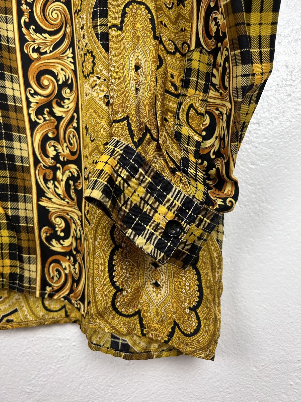 Versace 90s Archive V2 Versace Barocco Art Silk Long Sleeve Shirt Size US XL / EU 56 / 4 - 3 Thumbnail