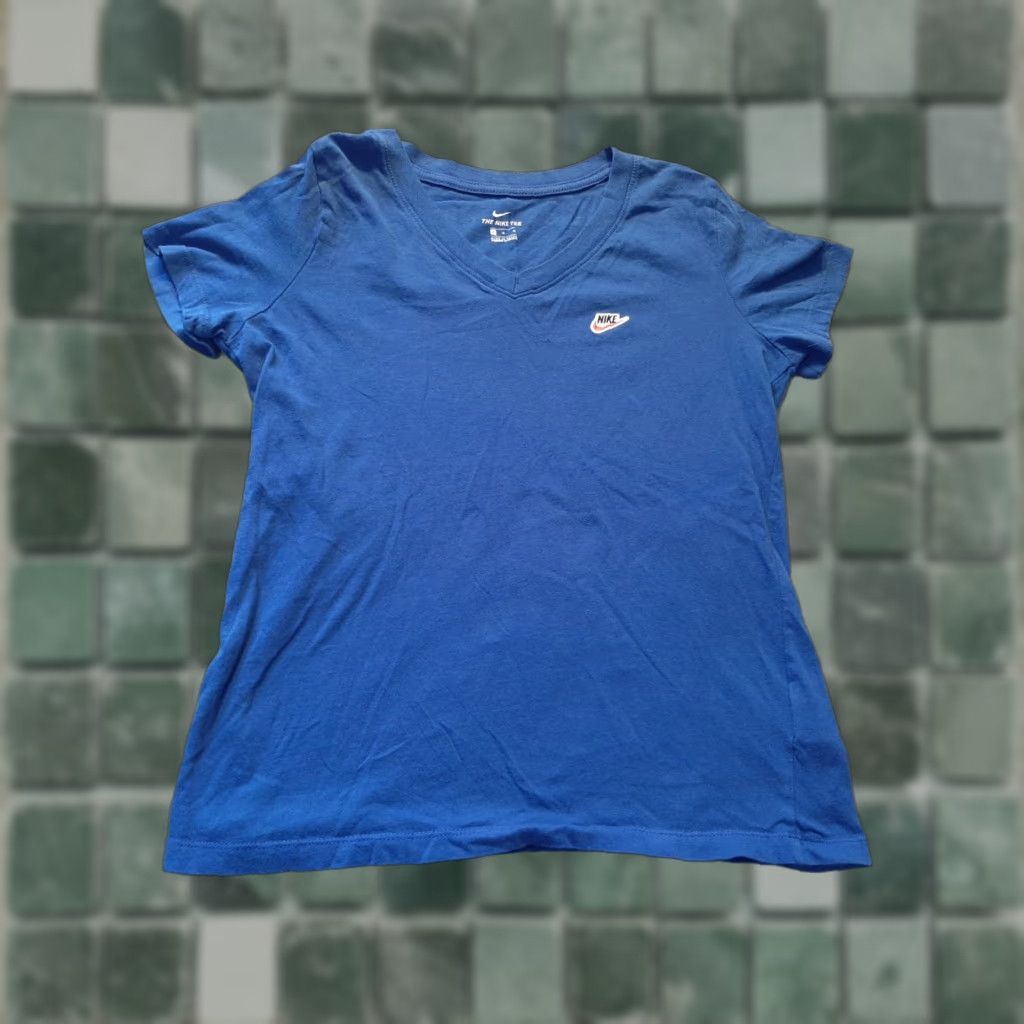 Nike Nike tee Womens Shirt M Blue Short Sleeve Embordered Logo Tee Size M / US 6-8 / IT 42-44 - 1 Thumbnail