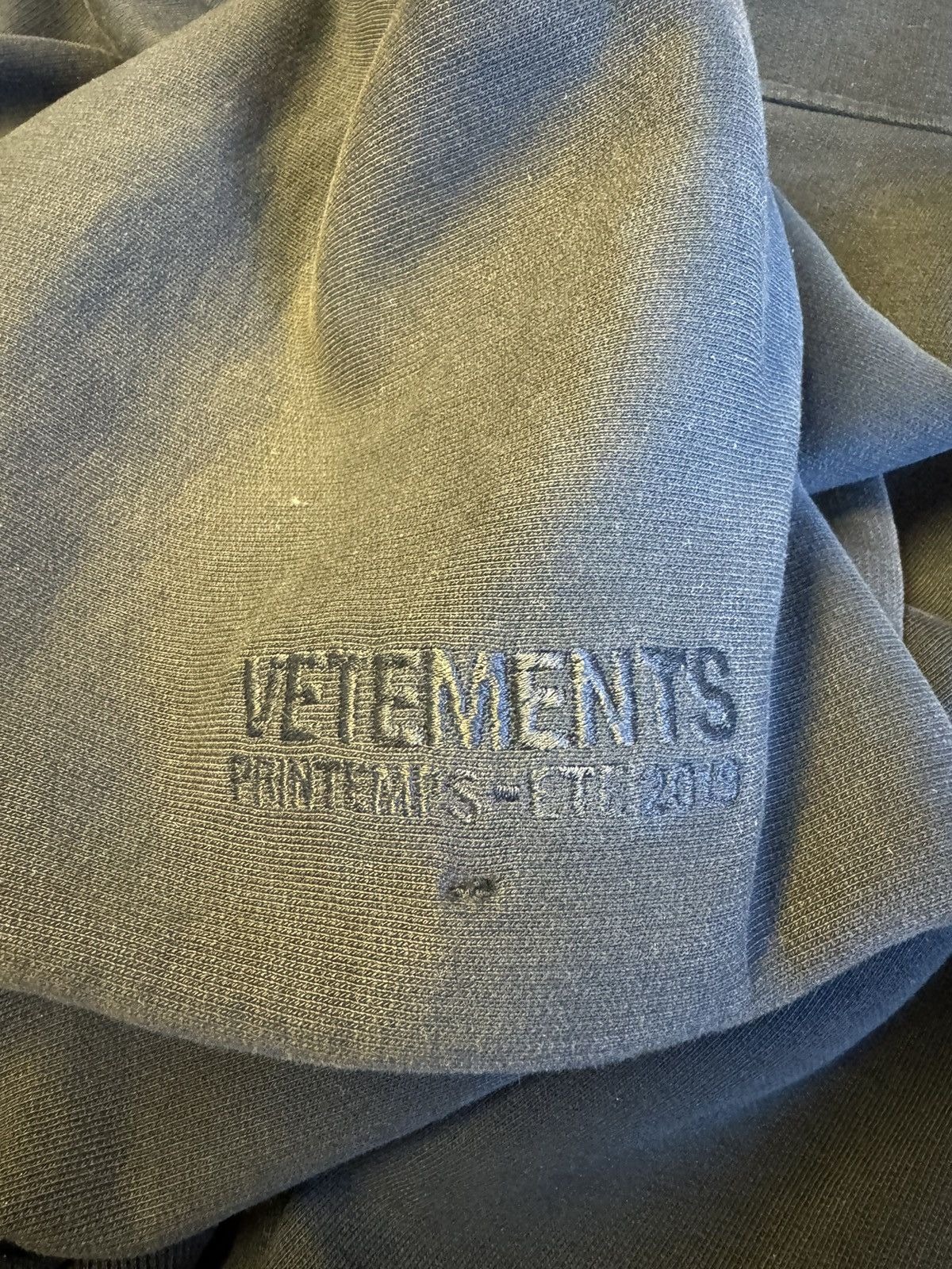 Vetements Vetements target hoodie Size US L / EU 52-54 / 3 - 7 Thumbnail