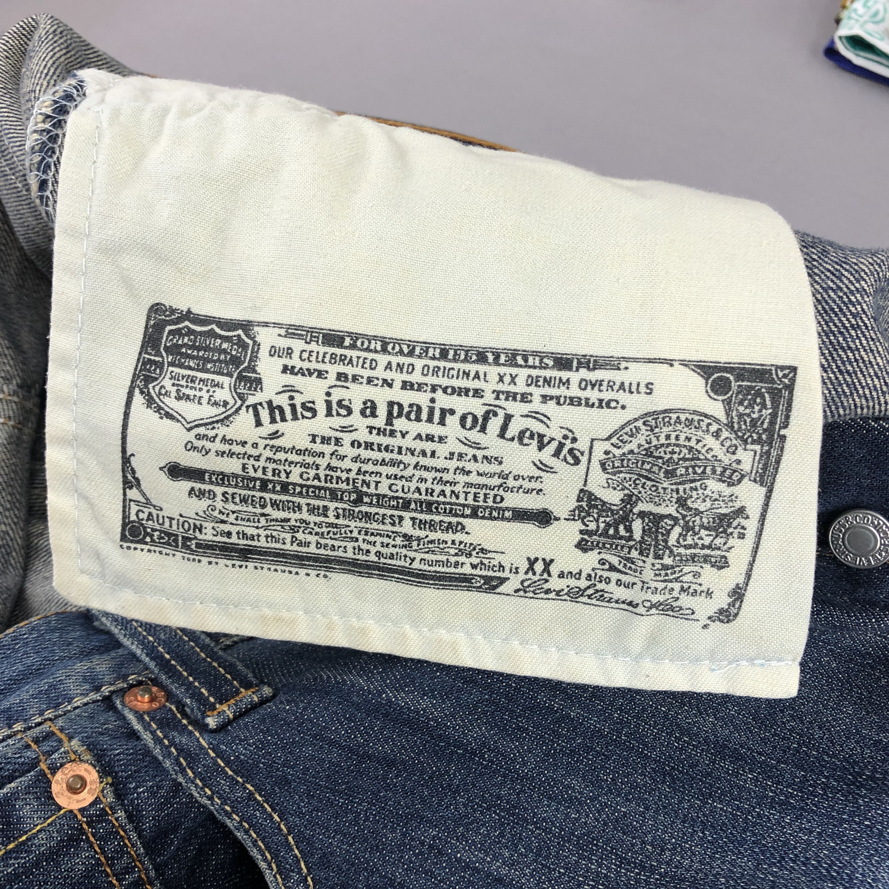 Levi's Vintage Y2K Levis 501 Jeans Levis Faded Fly Button Denim Size US 32 / EU 48 - 9 Thumbnail