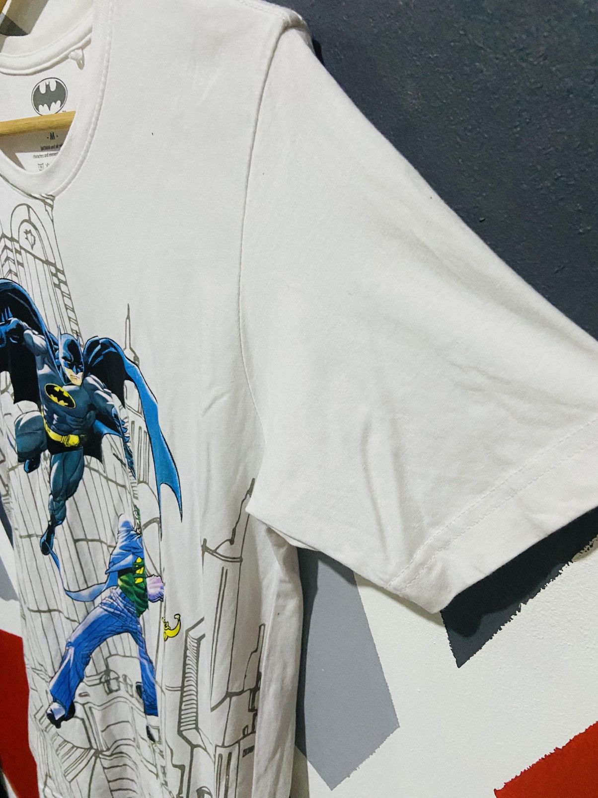 DC Comics Batman Vs Joker Tee Size US S / EU 44-46 / 1 - 3 Thumbnail