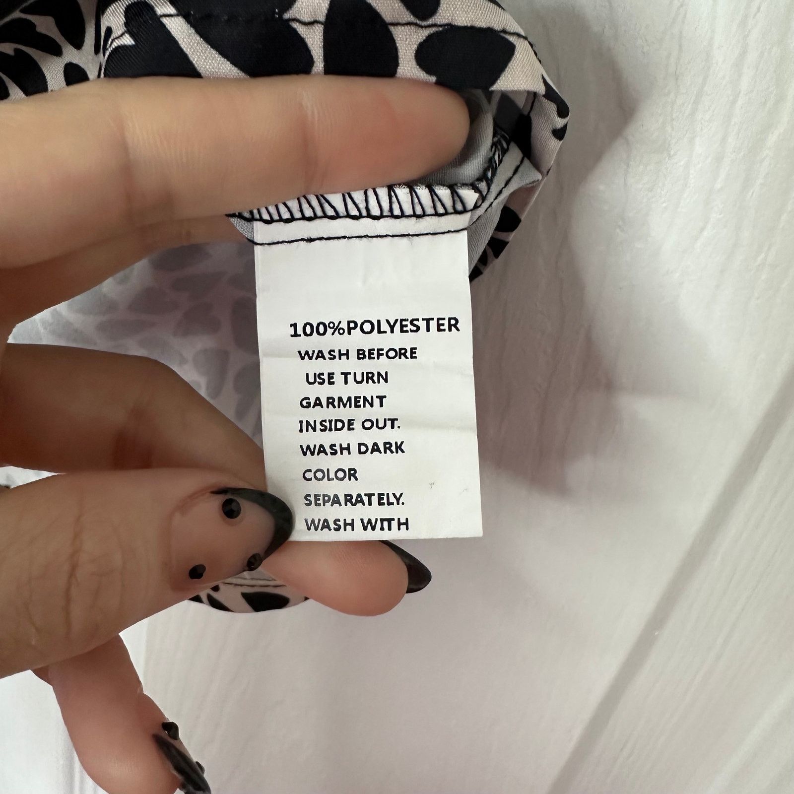 Shein SHEIN Allover Heart Print Butterfly Sleeve Blouse Size M Size M / US 6-8 / IT 42-44 - 5 Thumbnail