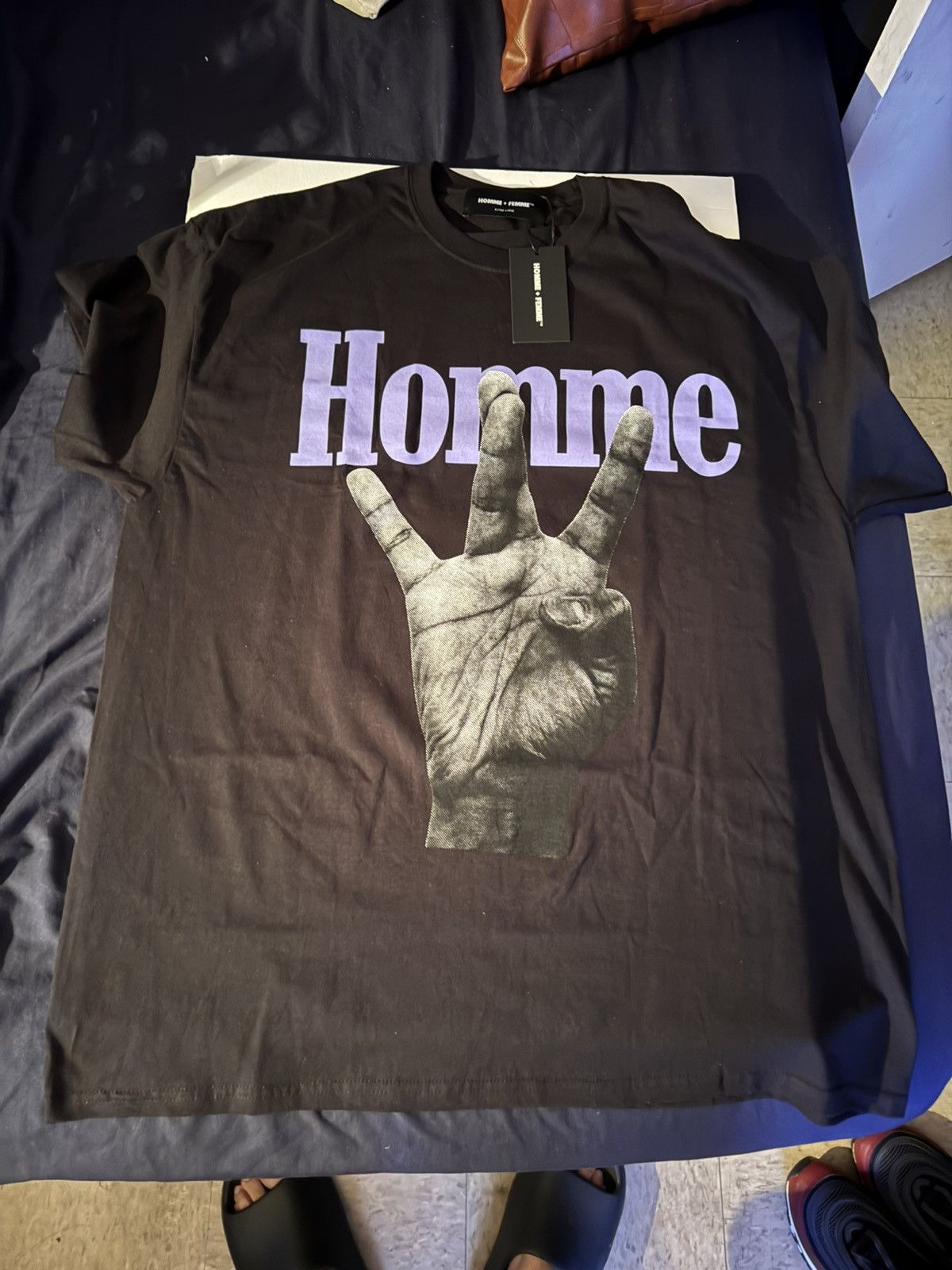 Homme Femme LA Westside Finger Tee