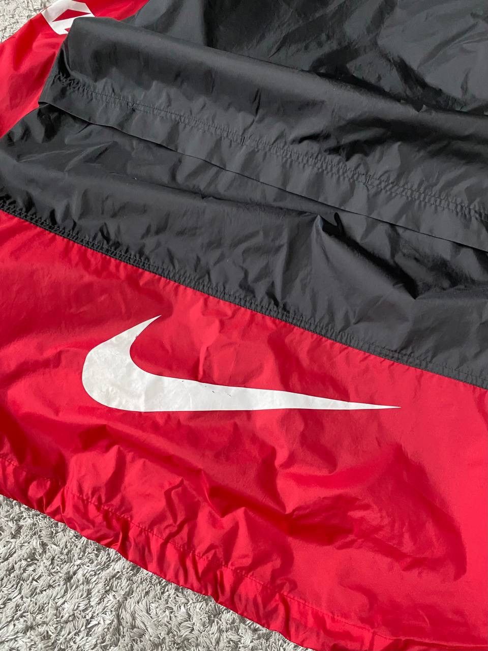 Nike × Vintage 90s Nike Vintage Light Jacket Streetwear Big Logo Swoosh Y2k Size US L / EU 52-54 / 3 - 9 Thumbnail