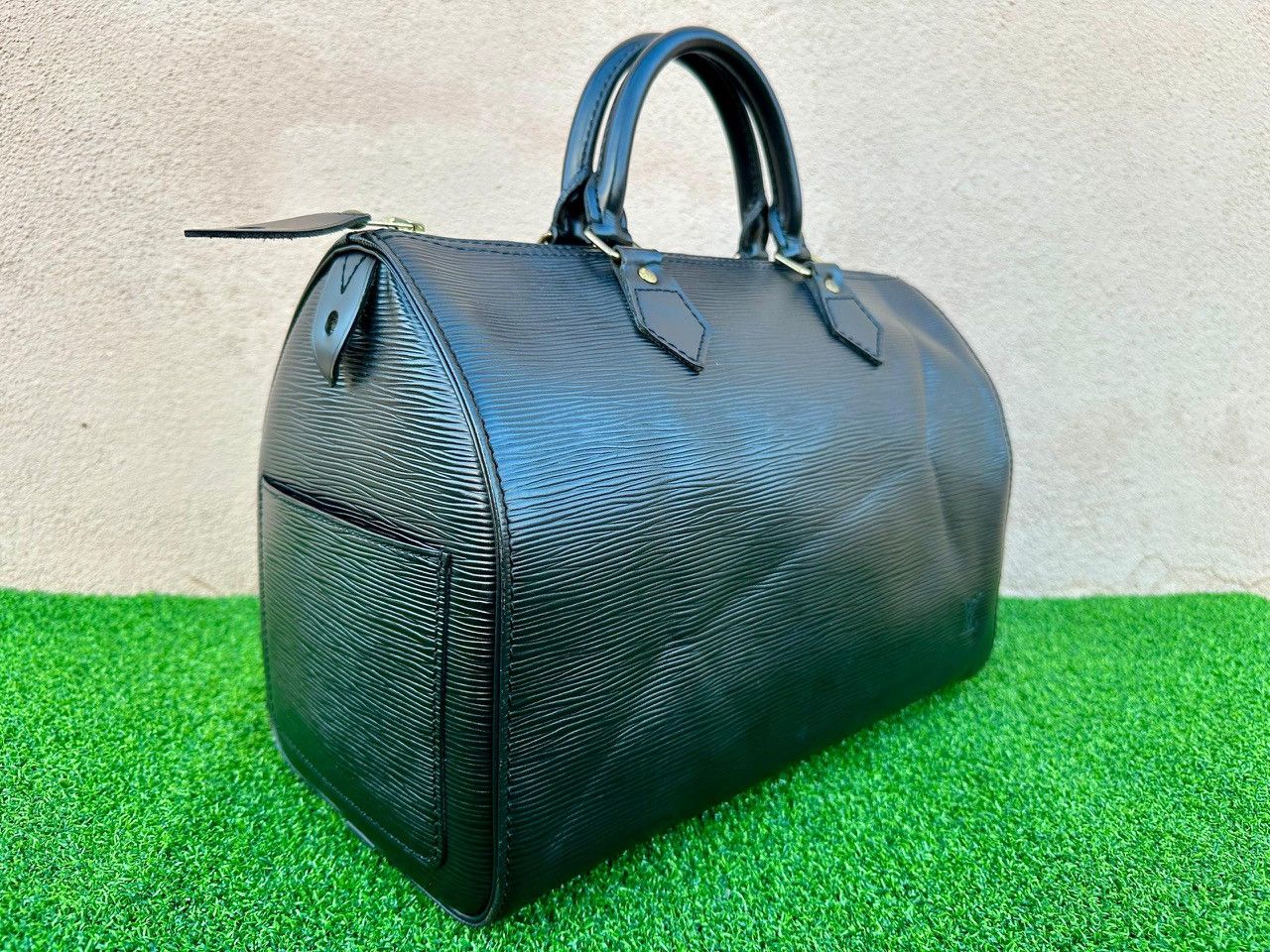 Louis Vuitton Authentic Louis Vuitton Black Epi Leather Speedy 30 Handbag Size ONE SIZE - 3 Thumbnail