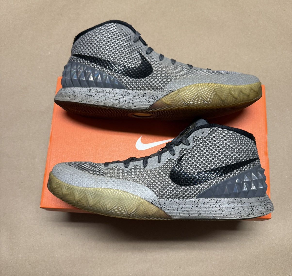 Nike Nike Kyrie 1 All Star Grey Men’s 14 Basketball Shoes Rare! Size US 14 / EU 47 - 1 Thumbnail