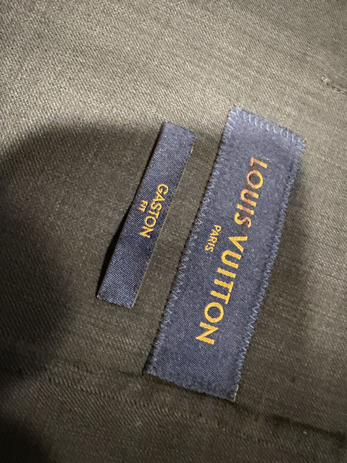 Louis Vuitton Louis Vuitton mens double face blazer 54/44. $2590 Size 44R - 11 Thumbnail