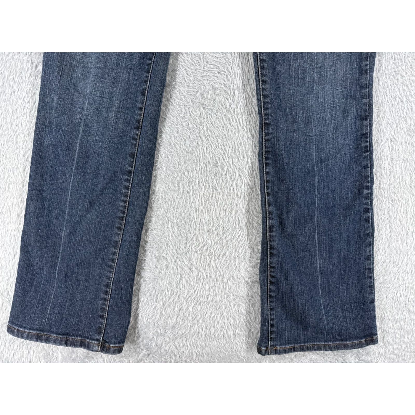 Levi's Levis 515 Jeans Women Blue Denim Bootcut Mid Rise 28x31 Cotton Blend 6 Regular Size 28" / US 6 / IT 42 - 2 Thumbnail