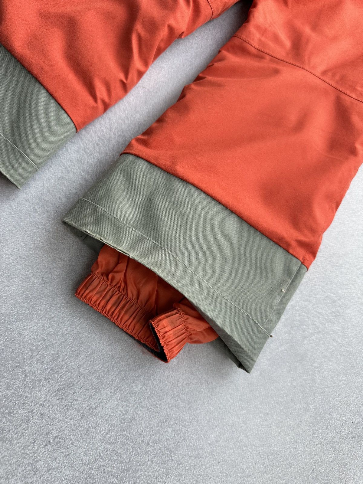 Marmot × Vintage Vintage Marmot Kids Ski Pants with Suspenders Size US 26 / EU 42 - 13 Thumbnail