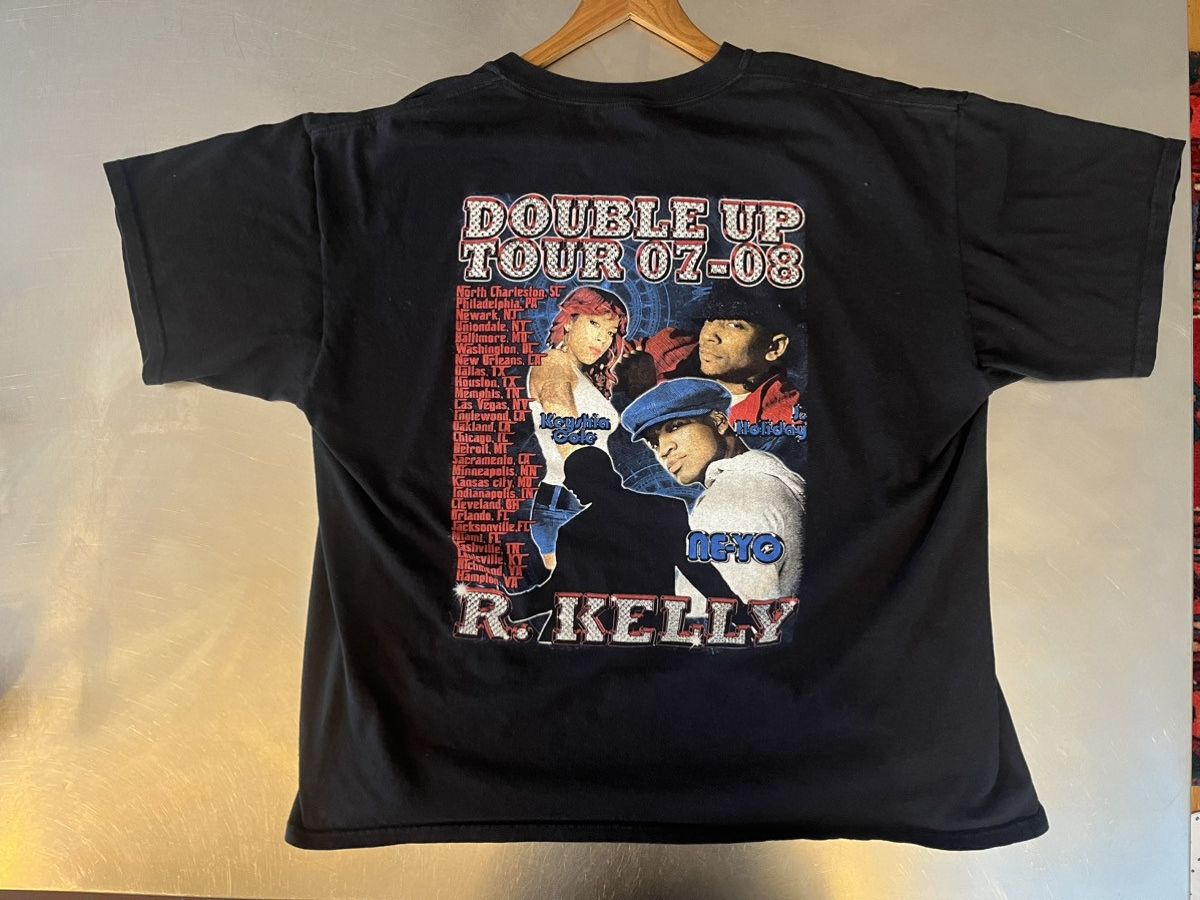 Vintage R.KELLY DOUBLE UP TOUR SHIRT 🐐💦 Size US XXL / EU 58 / 5 - 4 Thumbnail