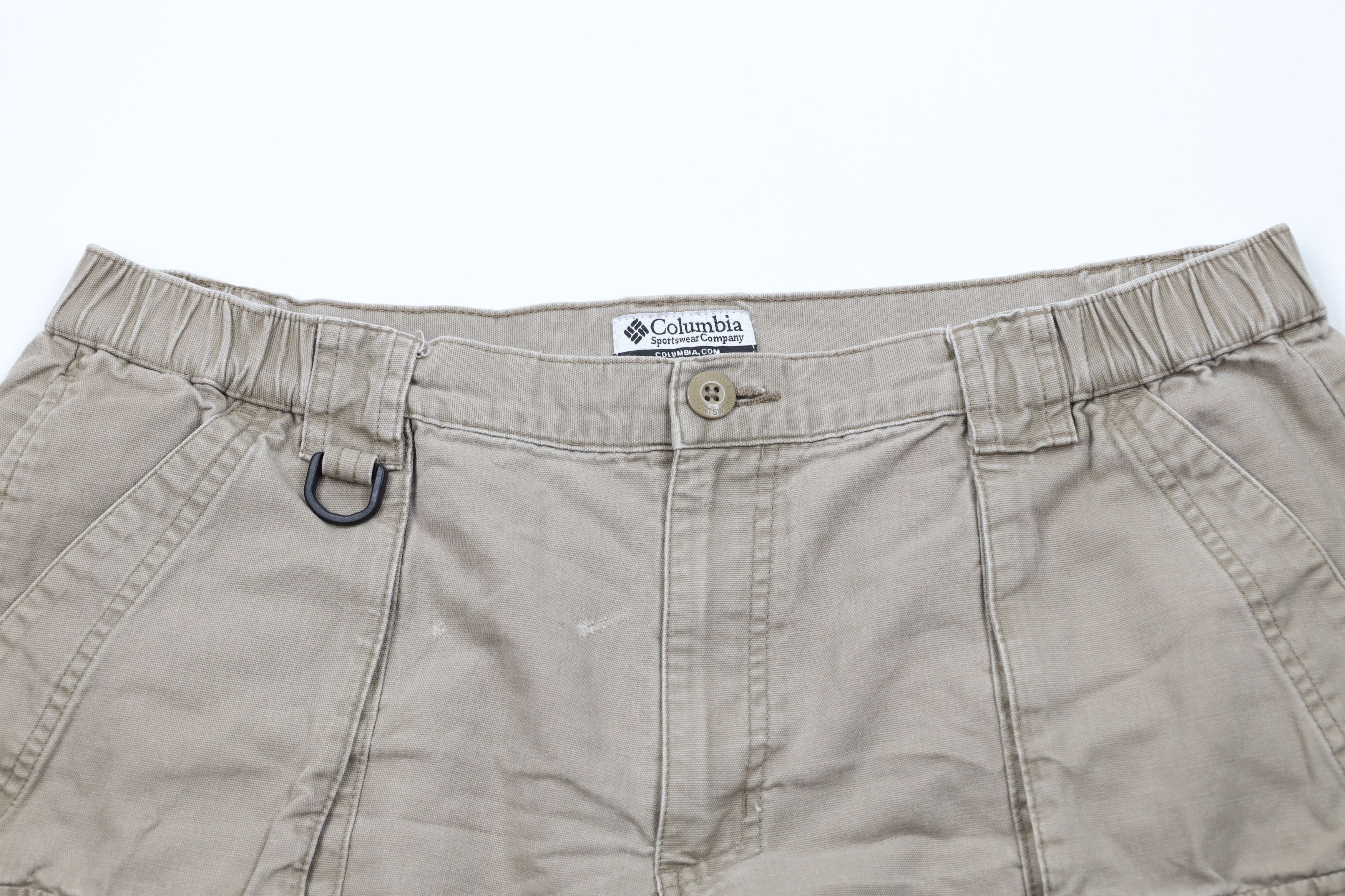 Columbia × Vintage Vintage Columbia Above Knee Cargo Shorts Beige Cotton Size US 36 / EU 52 - 2 Thumbnail