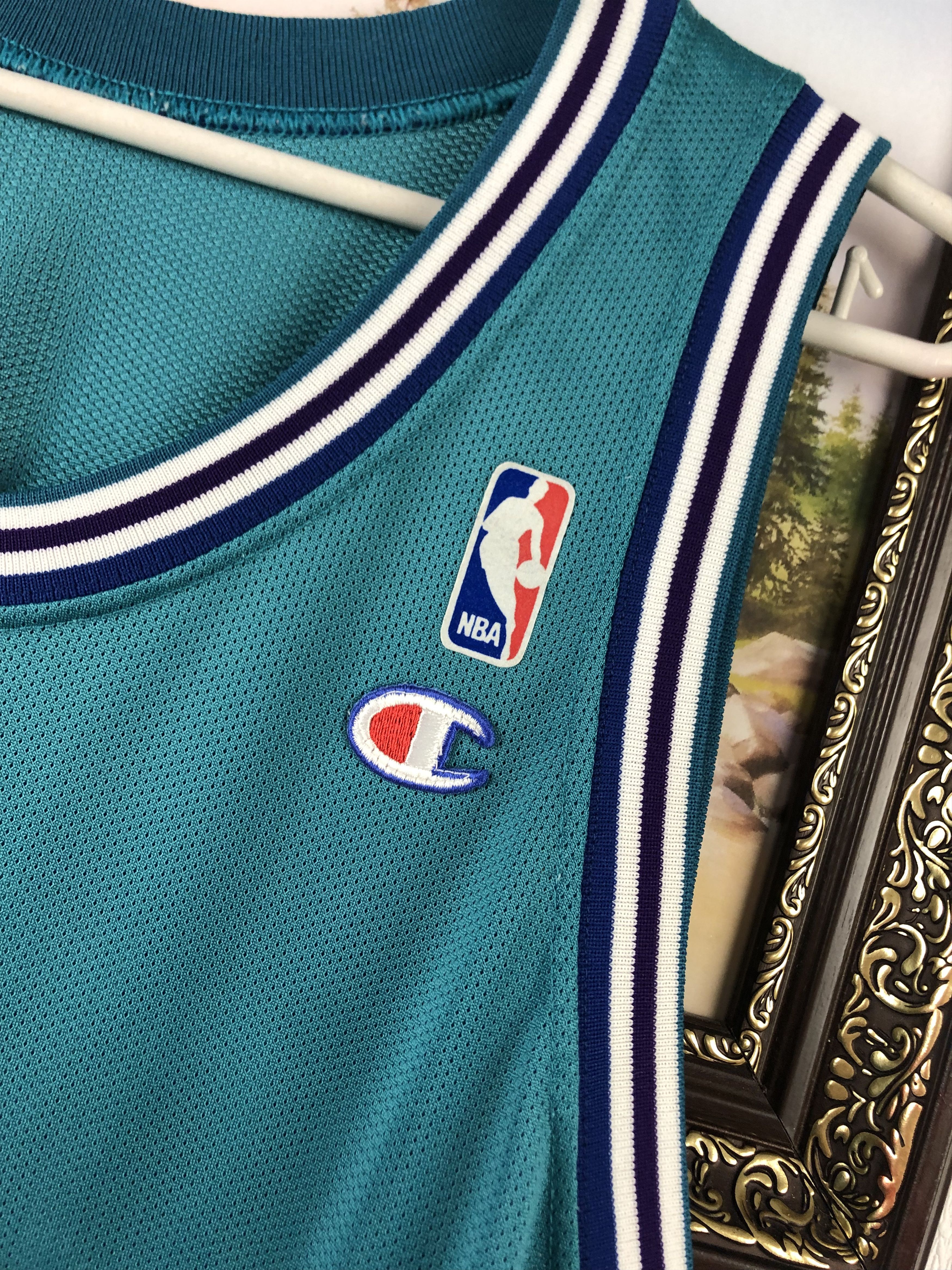 Champion Vintage Mourning Charlotte Hornets Jersey Champion Shirt Size US XL / EU 56 / 4 - 6 Thumbnail