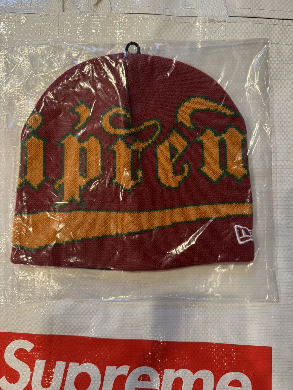 New Era × Supreme Supreme New Era Accent Beanie Size ONE SIZE - 1 Thumbnail