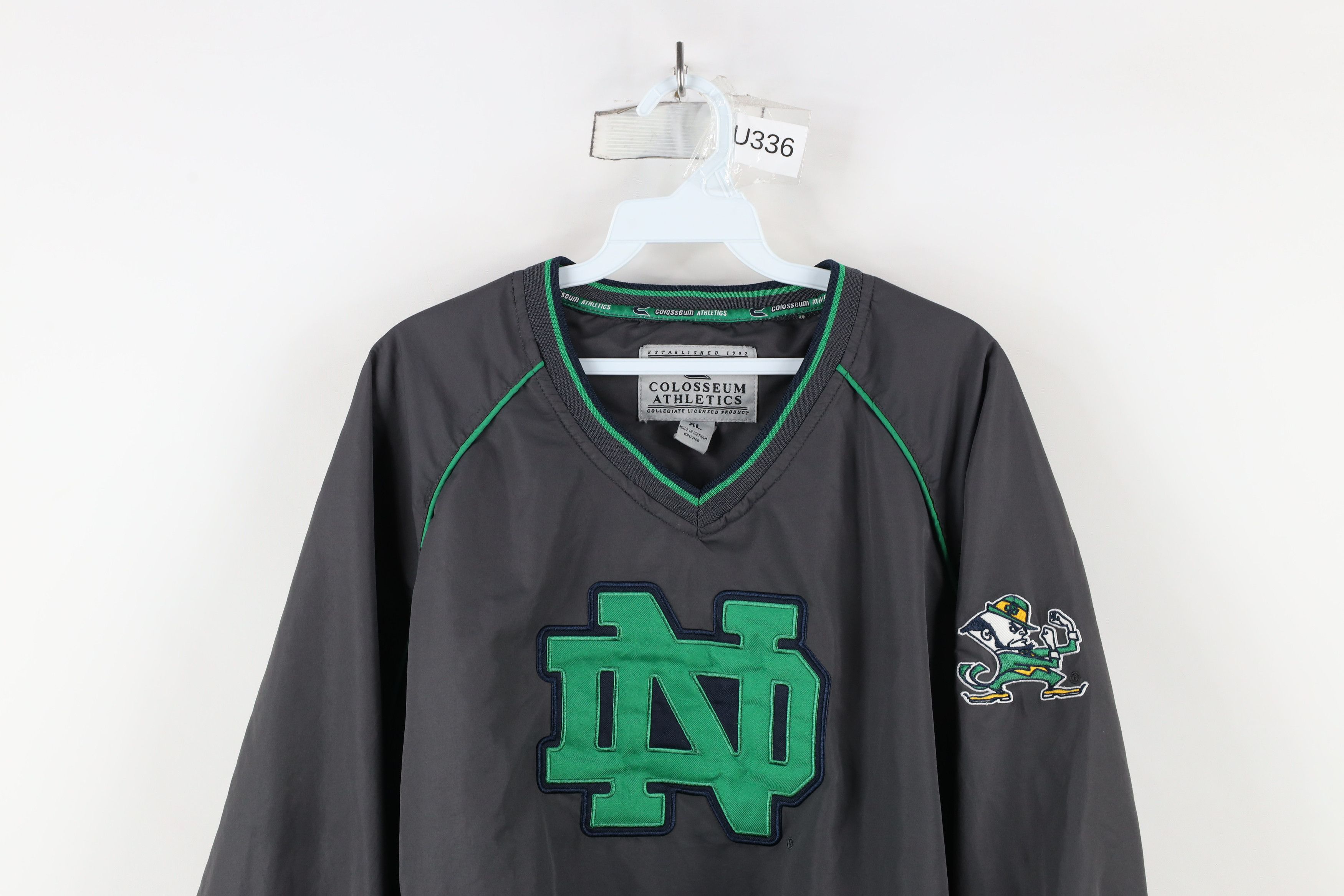 Vintage Vintage University Football Pullover Windbreaker Jacket Gray Size US XL / EU 56 / 4 - 2 Thumbnail