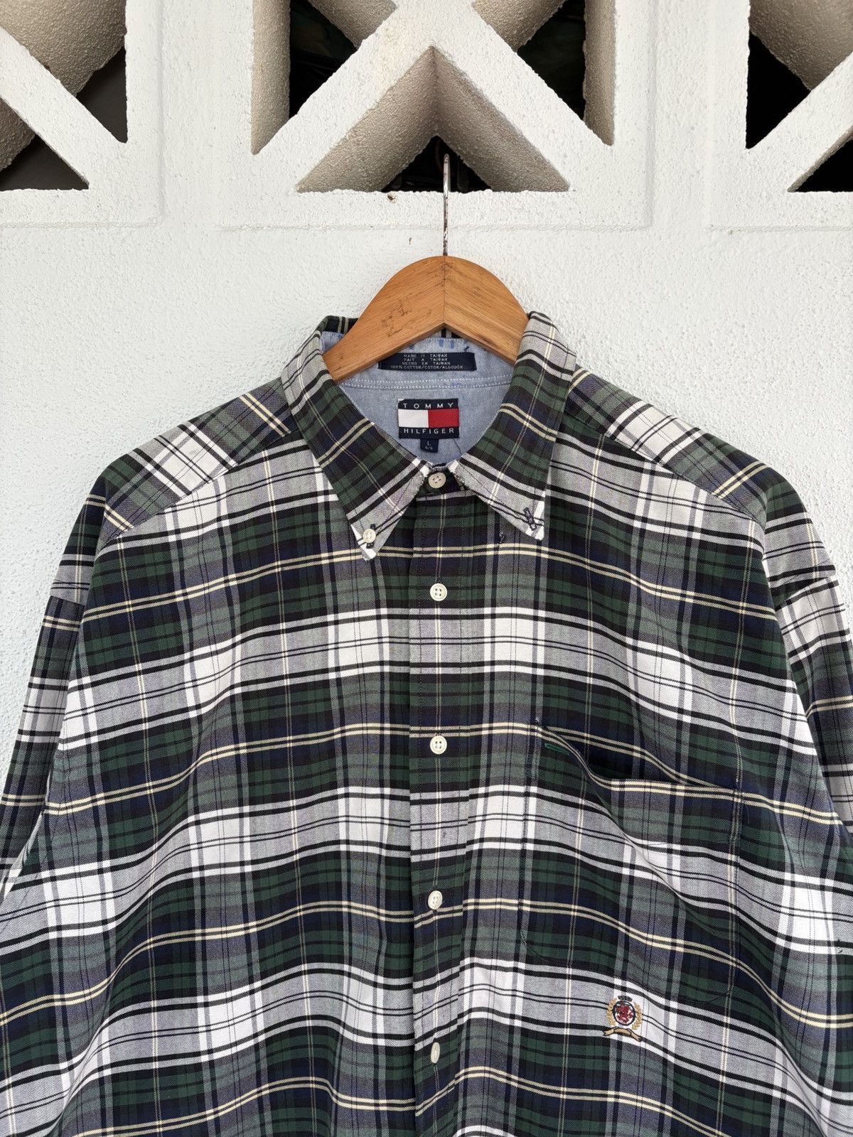 Tommy Hilfiger Authentic ‼️Vintage 90s Tommy Hillfiger Checked Vintage Logo Size US L / EU 52-54 / 3 - 1 Thumbnail