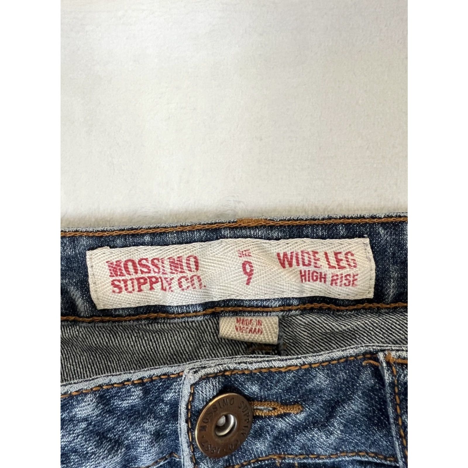 Mossimo VINTAGE Mossimo Women's Jeans Flare Bootcut Denim 9 Wide Leg 30 Inseam Blue Mid Rise 8.5-10.5 Inseam 30 Denim Jersey? Size 30" / US 8 / IT 44 - 2 Thumbnail