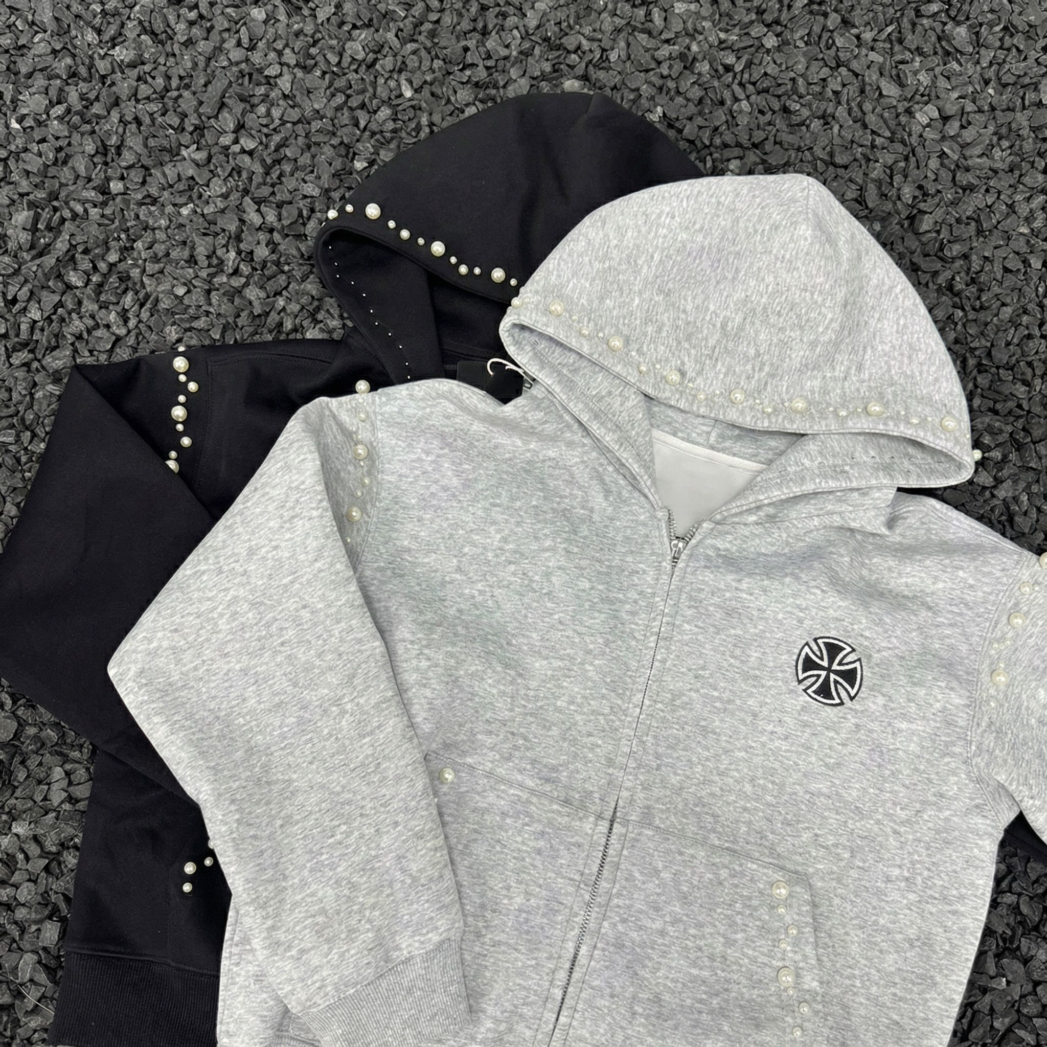 Japanese Brand Iron Cross Black Pearl-Studded Zip-Up Hoodie Size US M / EU 48-50 / 2 - 6 Thumbnail