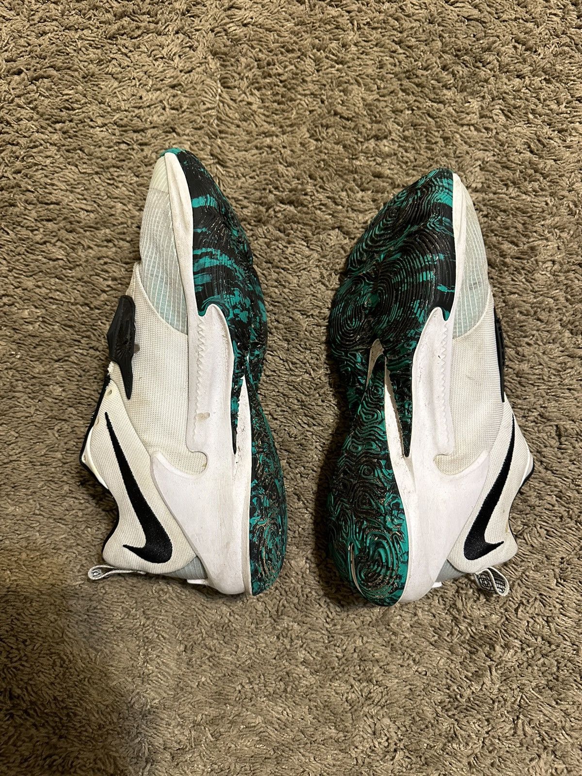 NBA × Nike × Vintage Vintage Nike Zoom Freak 3 “clear emerald” 2021 size 11 Size US 11 / EU 44 - 8 Thumbnail